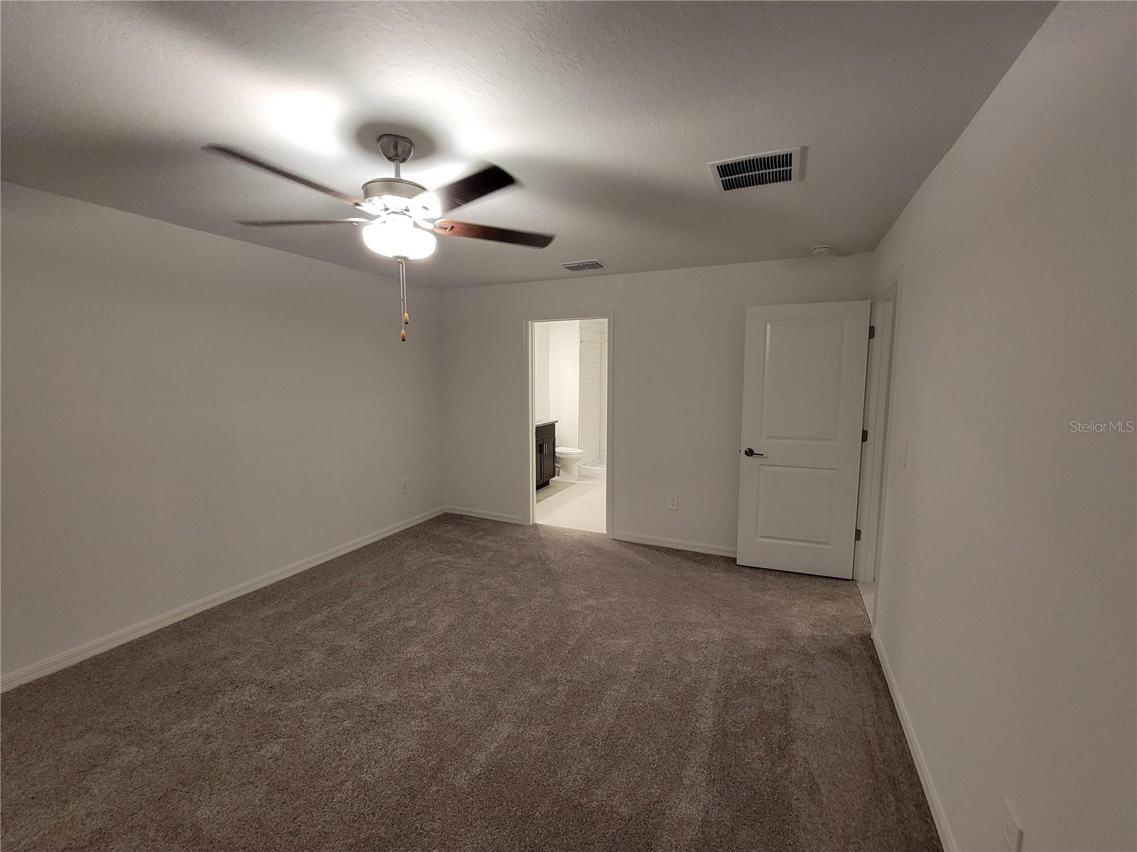 1844 Red Loop Property Photo 23