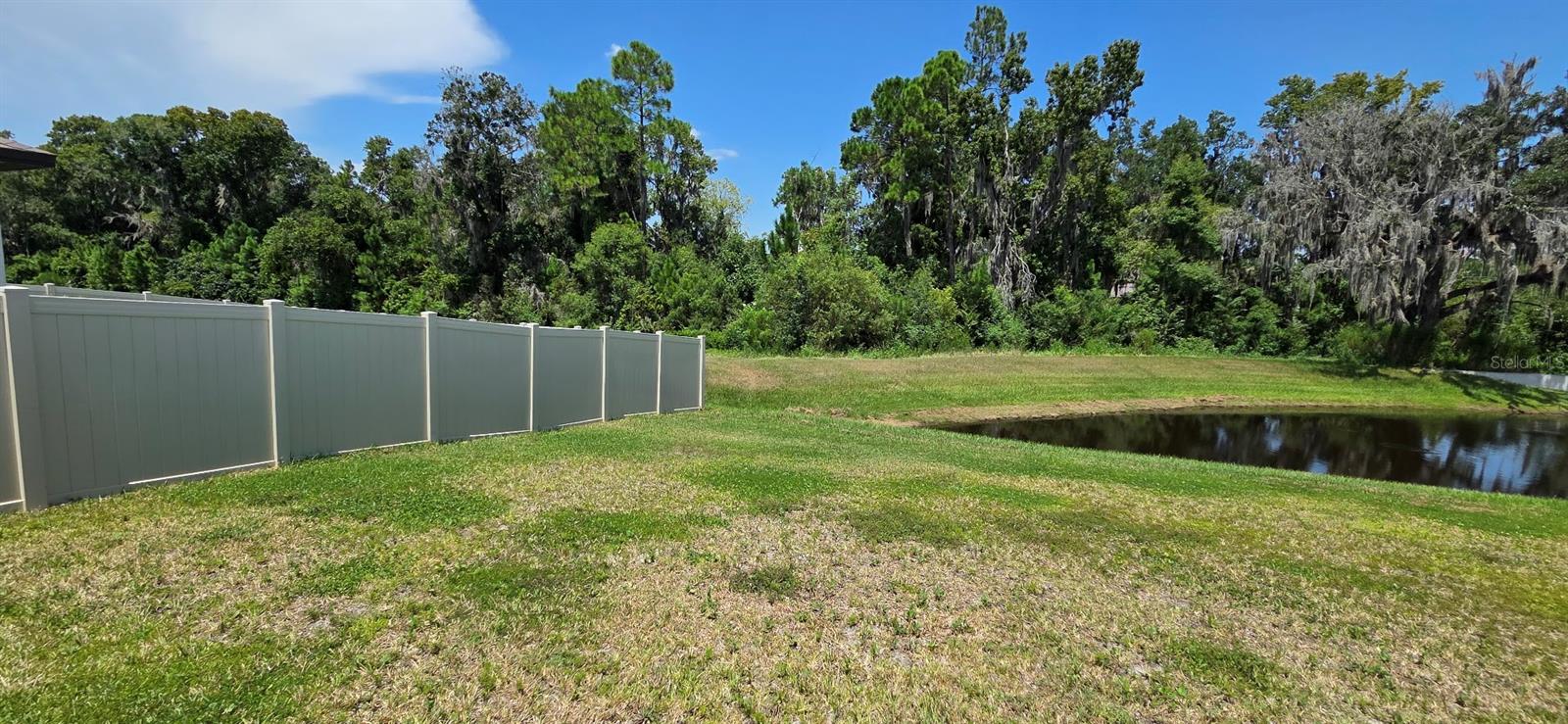 1844 Red Loop Property Photo 35