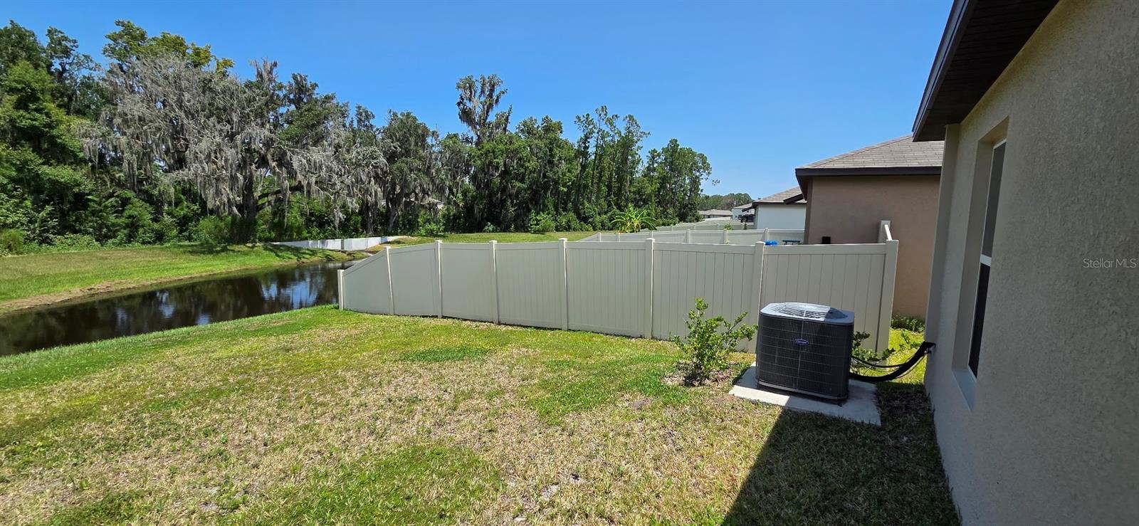 1844 Red Loop Property Photo 39