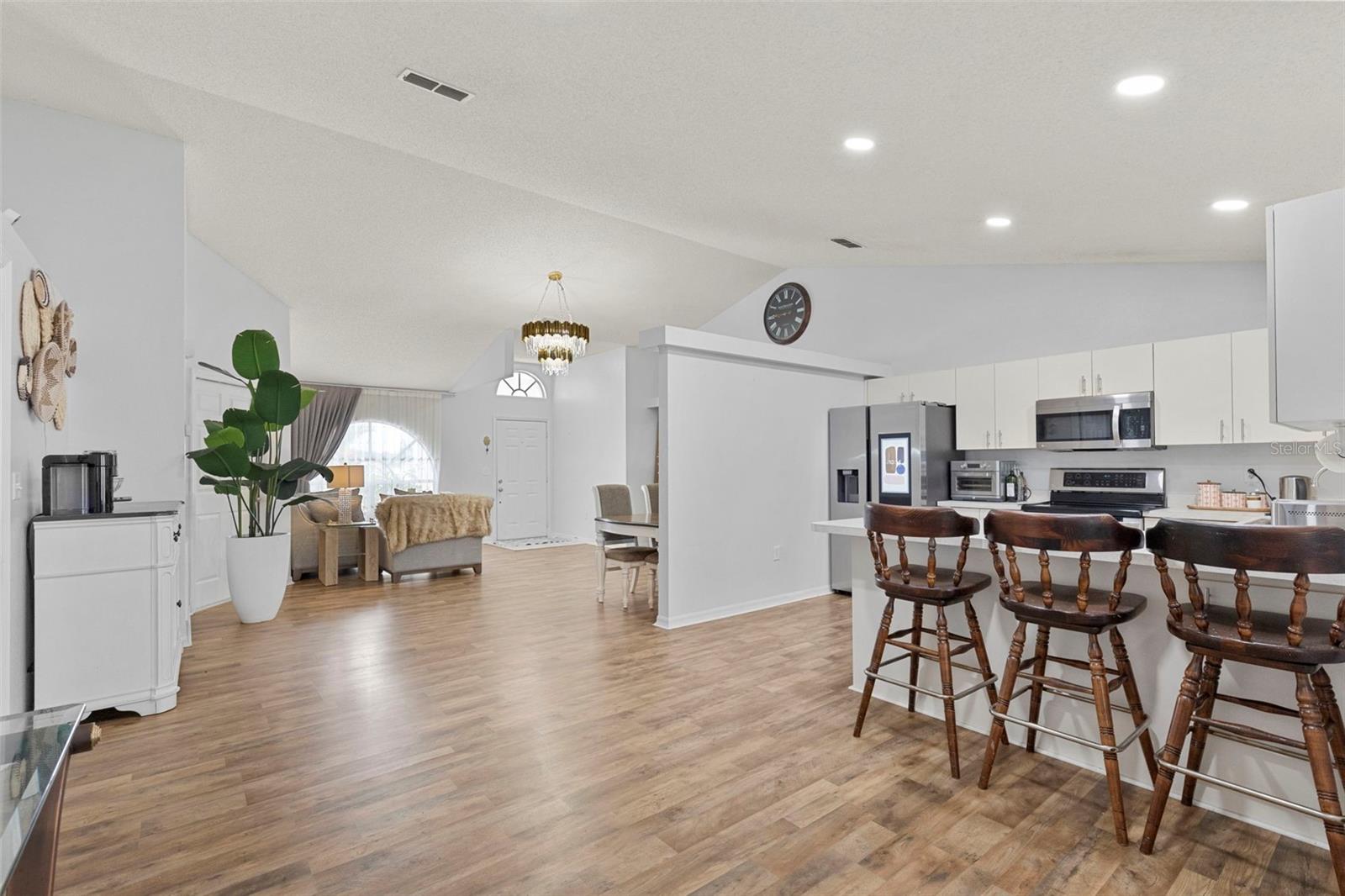 38912 Carr Dr Property Photo 18