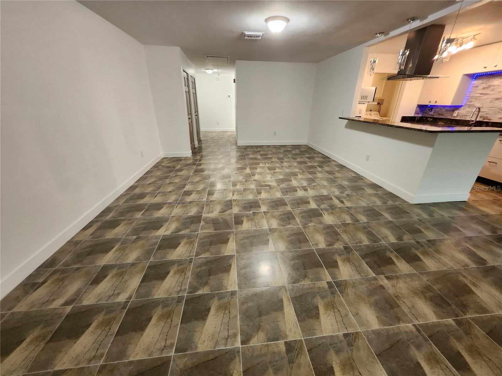 1513 16th Cir Se #43 Property Photo 7