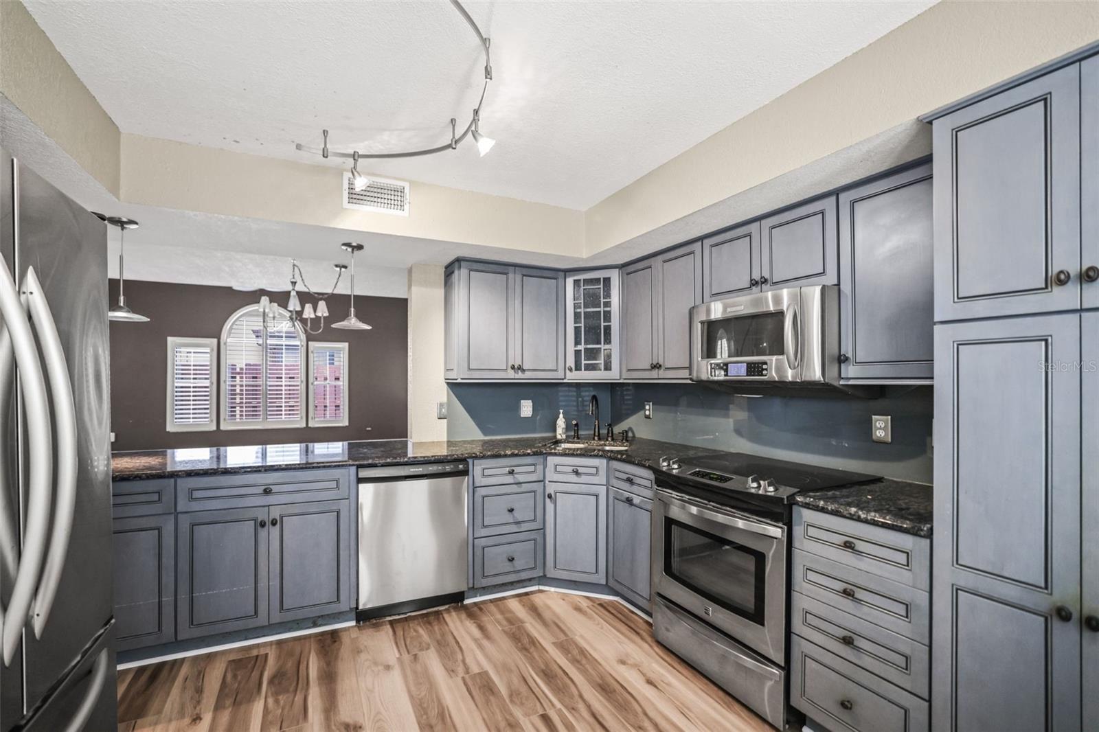 1668 Hamilton Ct #2061 Property Photo 2