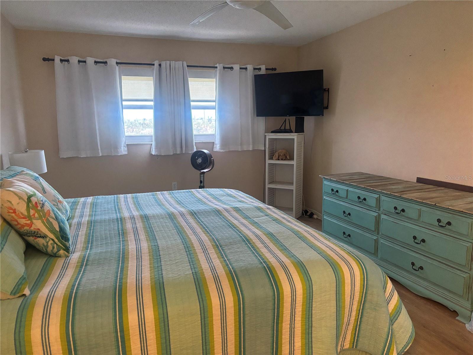 5555 Gulf Blvd #310 Property Photo 6