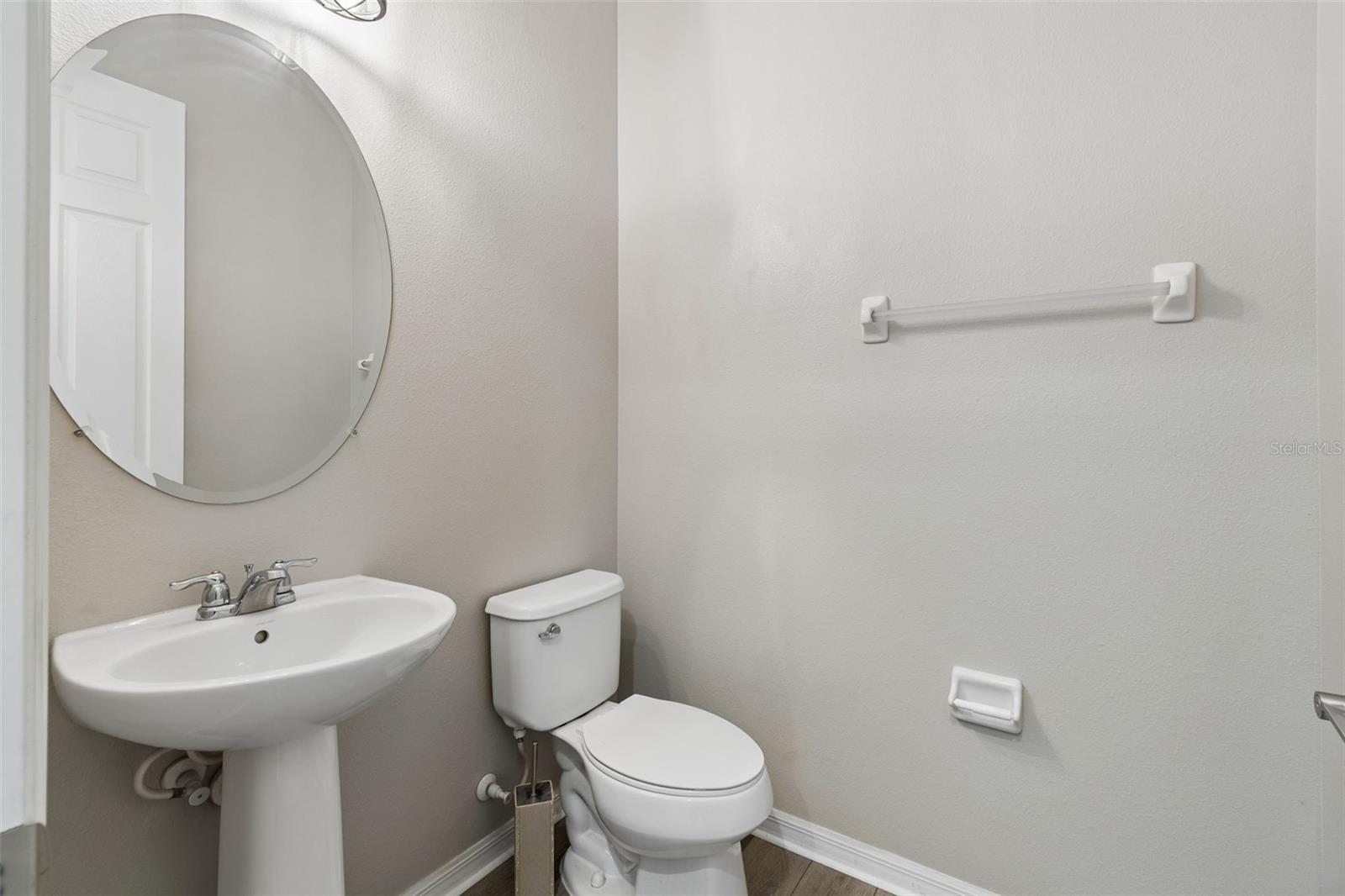 1192 Multiflora Loop Property Photo 9