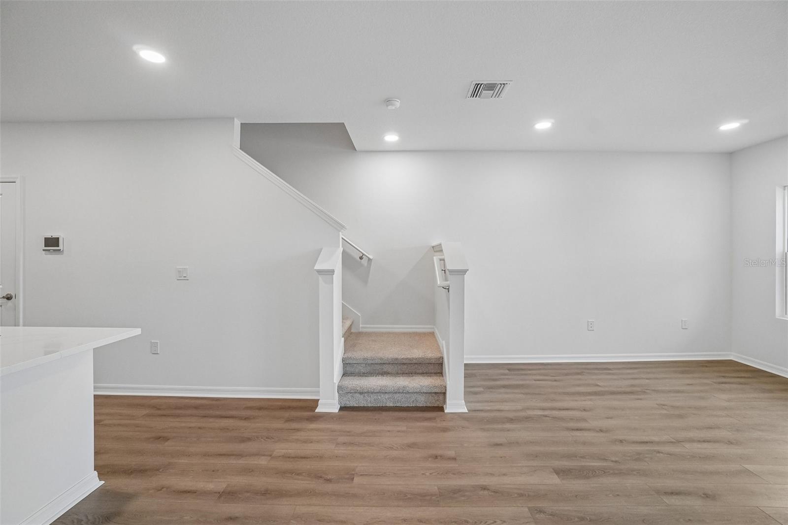 6868 Holcombe Down Dr Property Photo 14