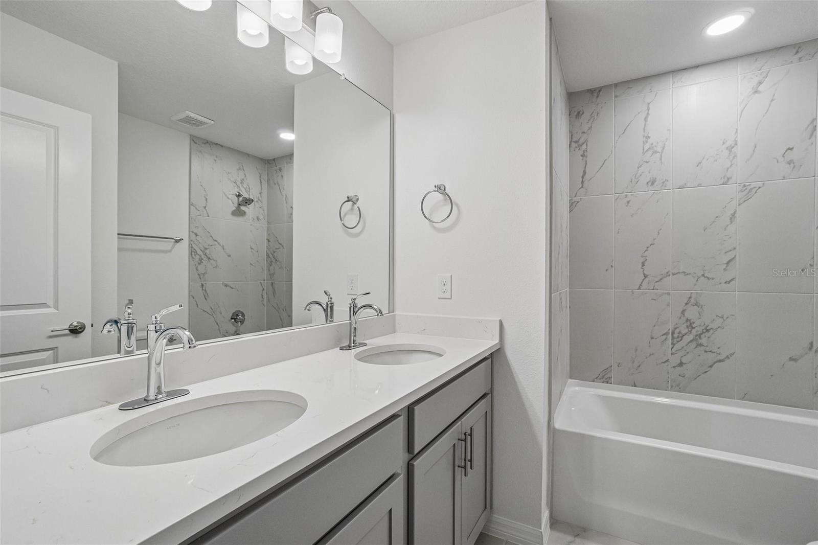 6868 Holcombe Down Dr Property Photo 26