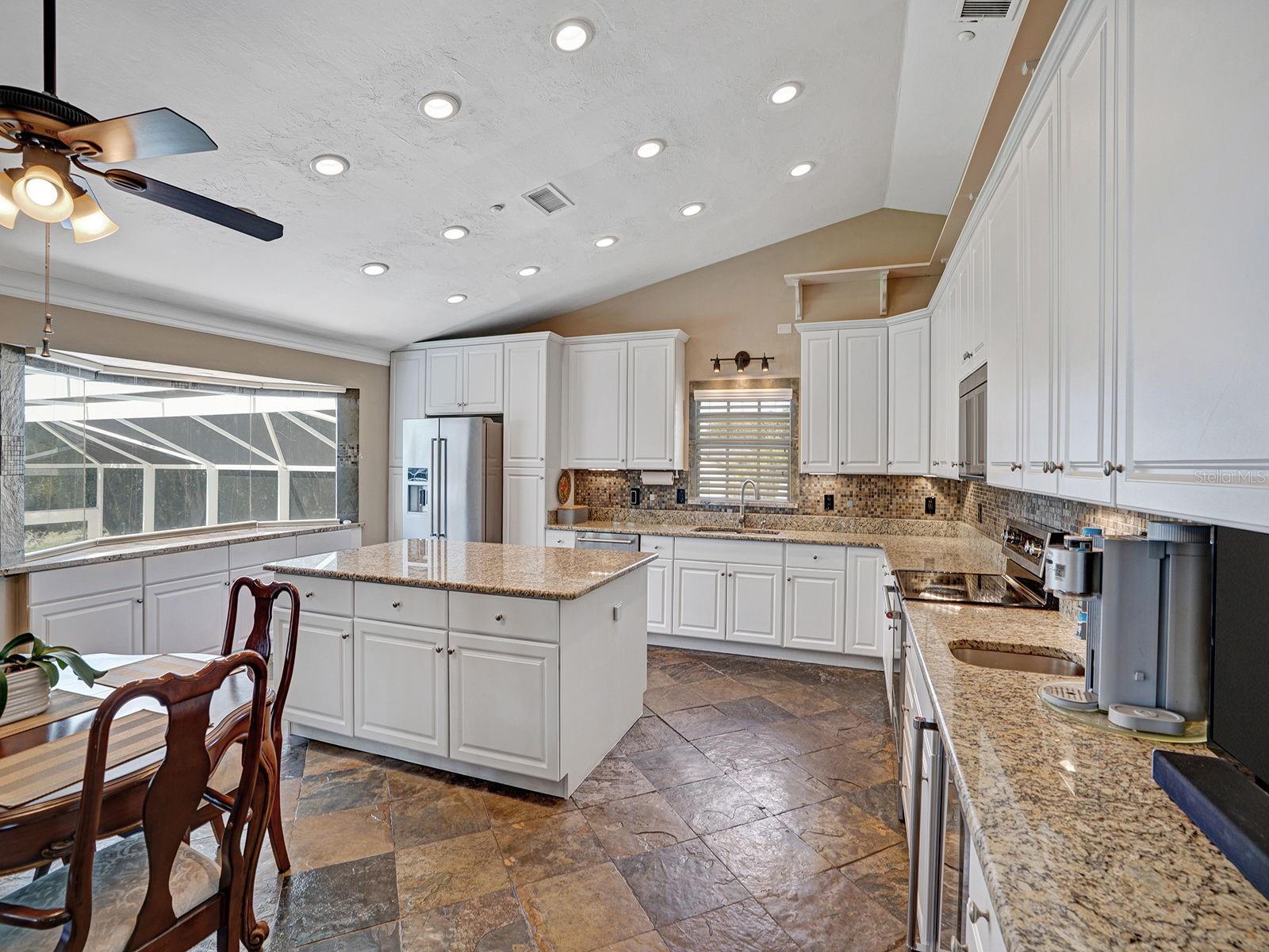 16270 Forest Mist Ct Property Photo 13