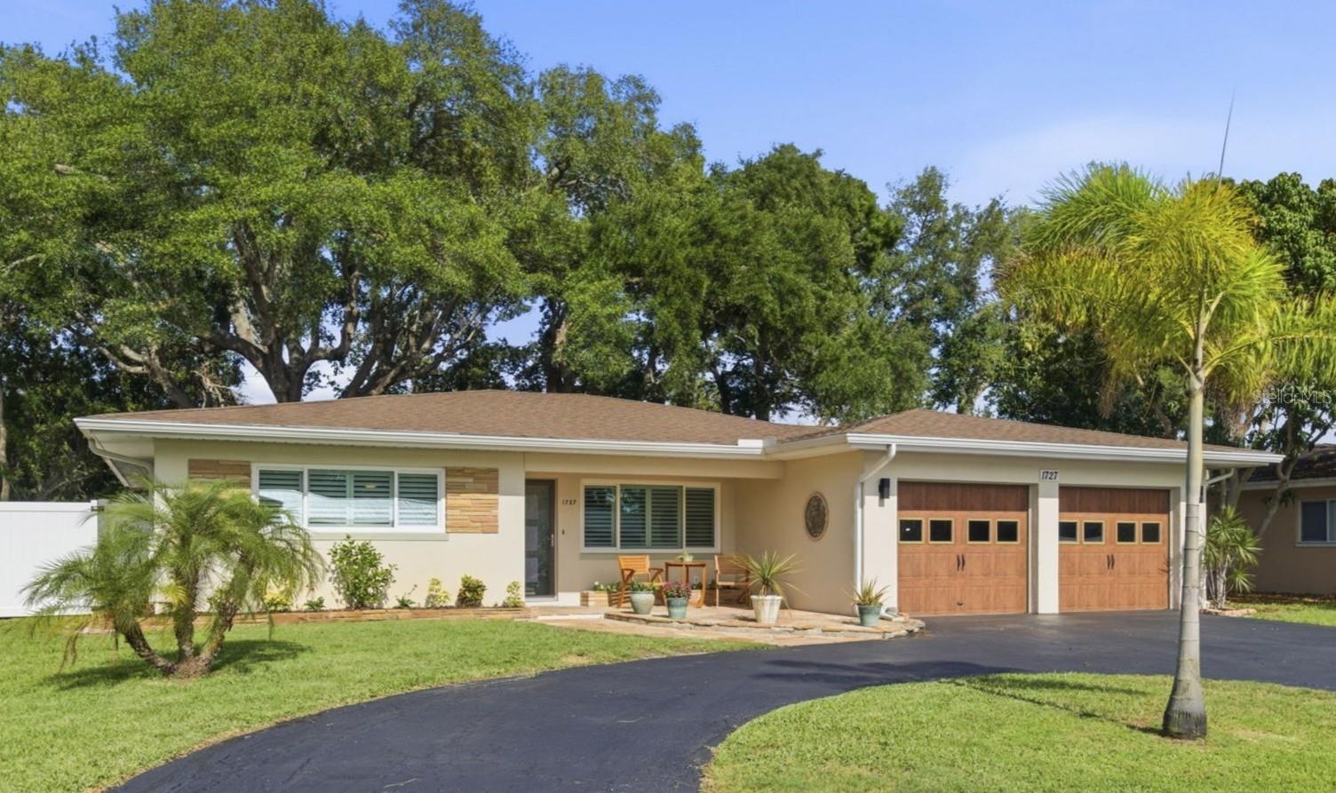 1727 Cypress Ave Property Photo
