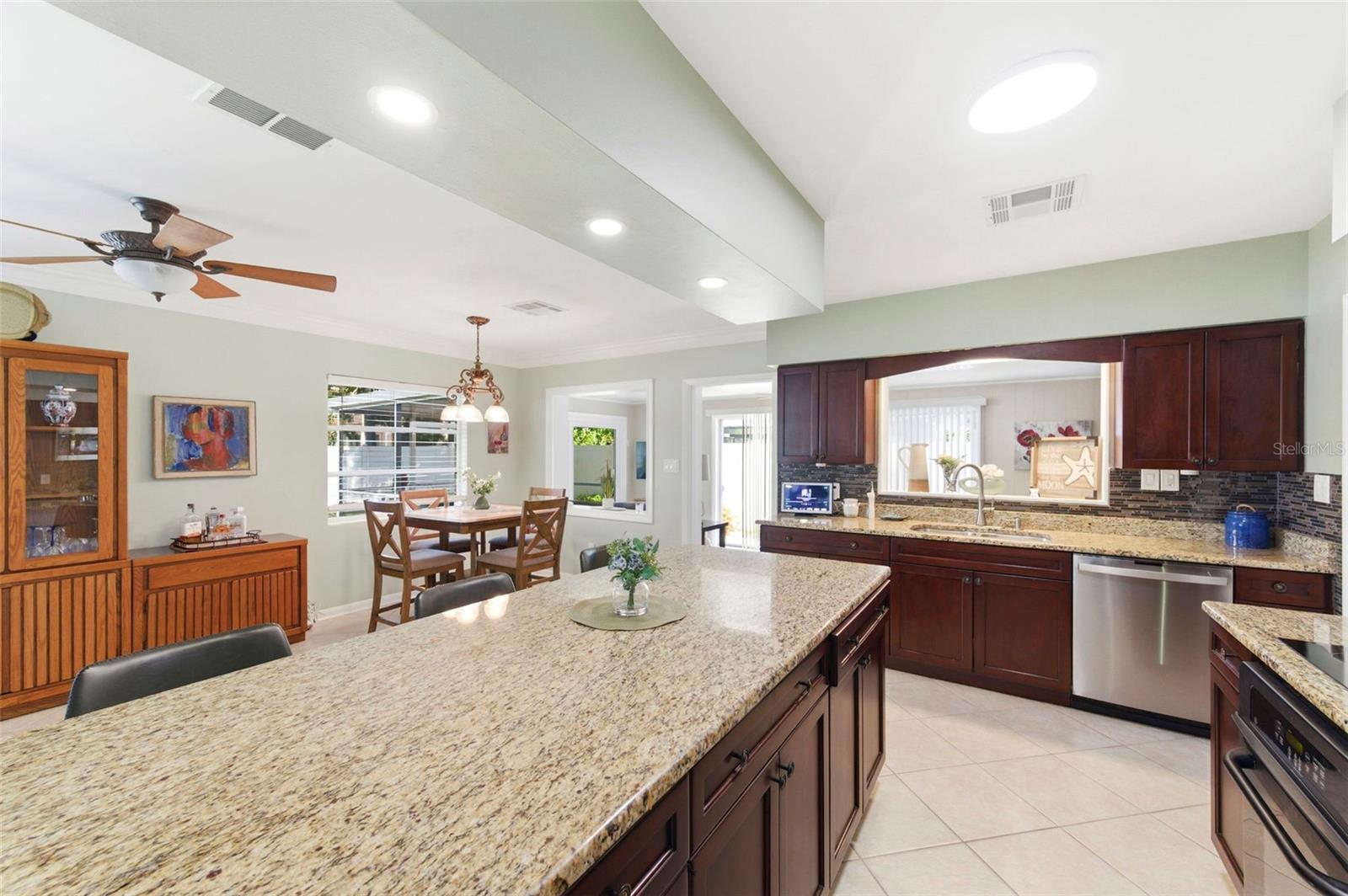 1727 Cypress Ave Property Photo 15