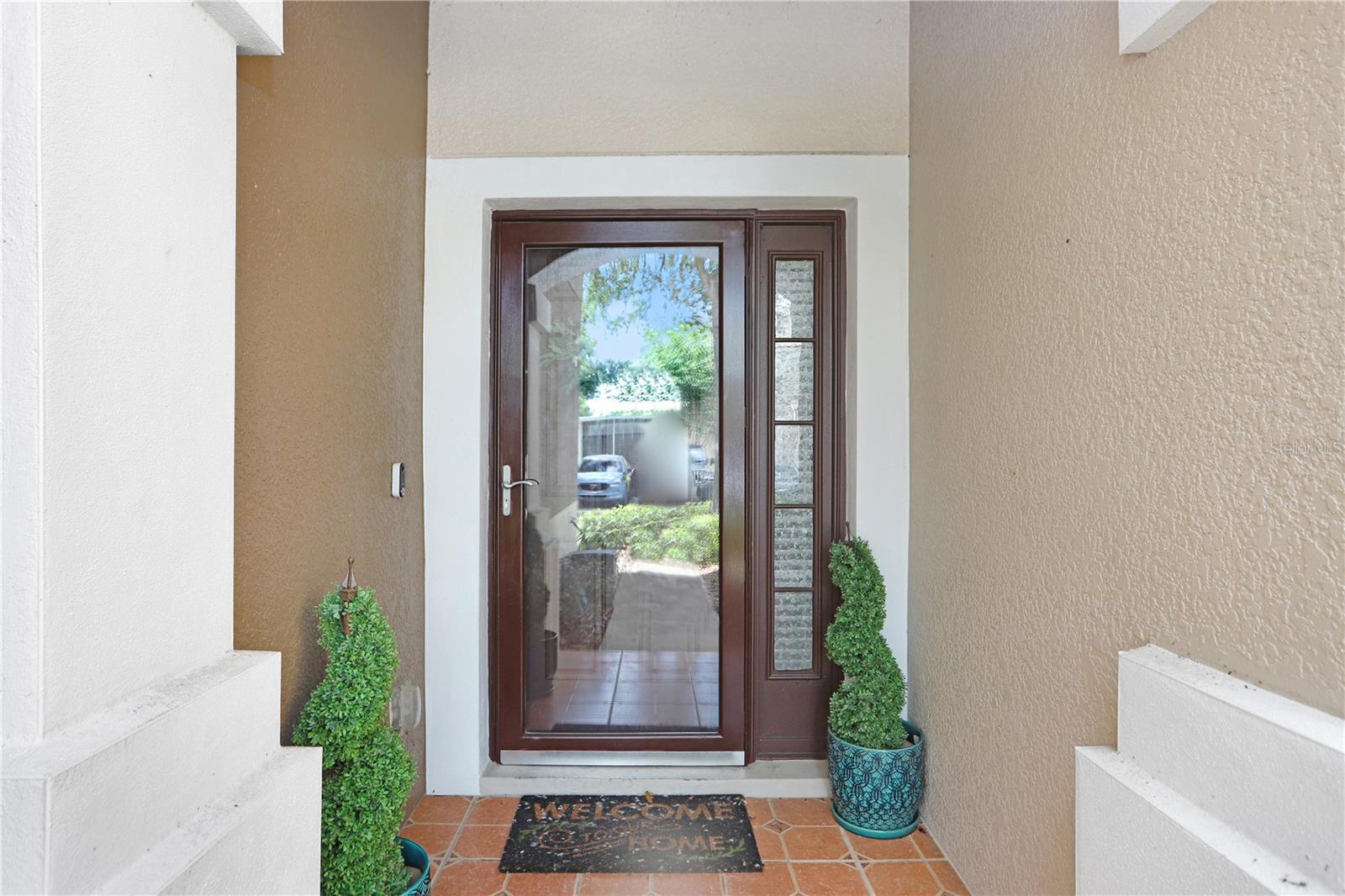 4986 Pond Ridge Dr Property Photo 3