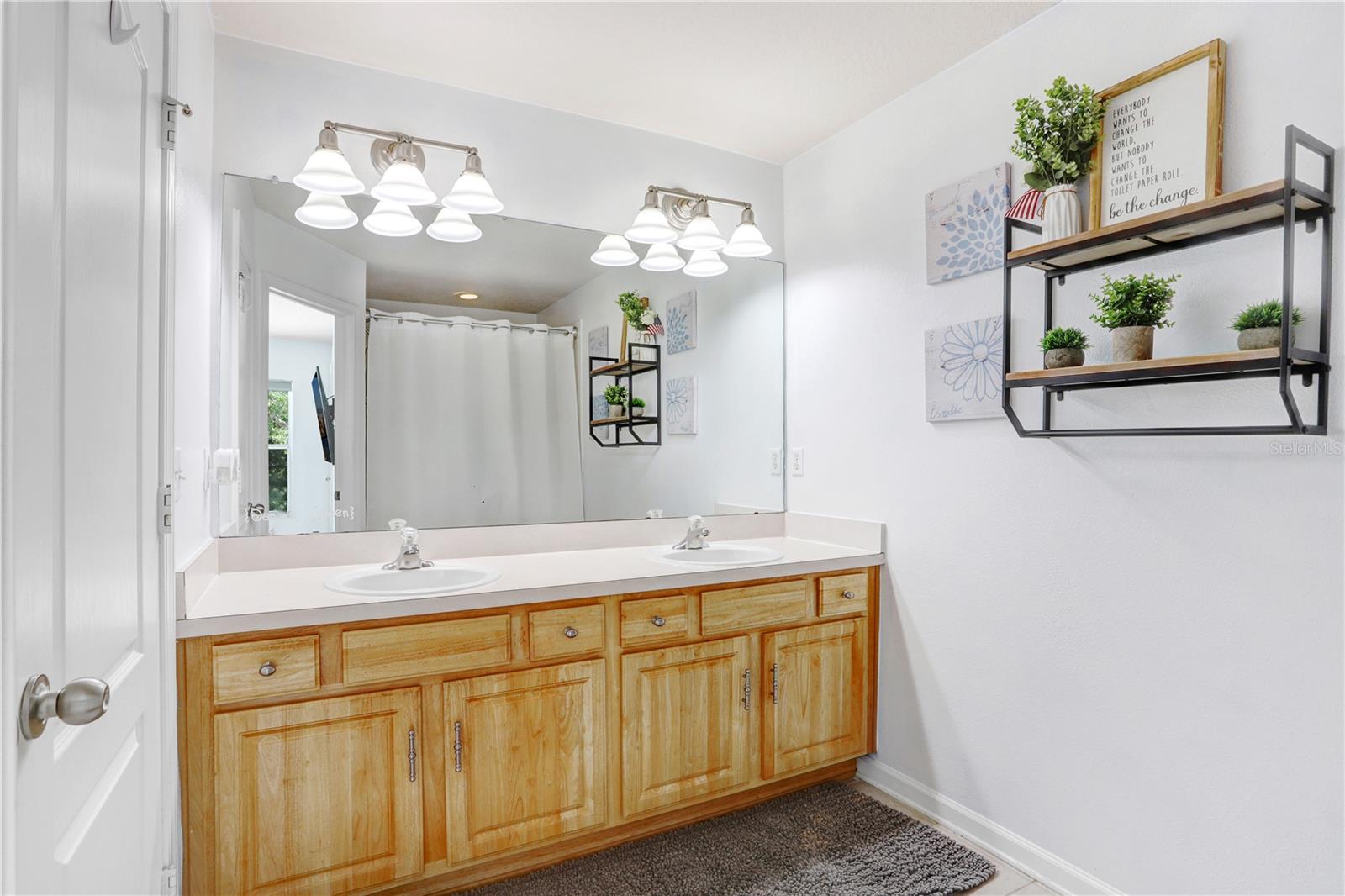 4986 Pond Ridge Dr Property Photo 15
