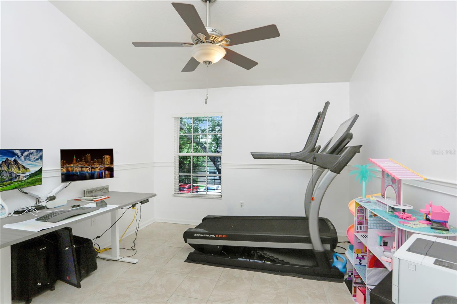 4986 Pond Ridge Dr Property Photo 17