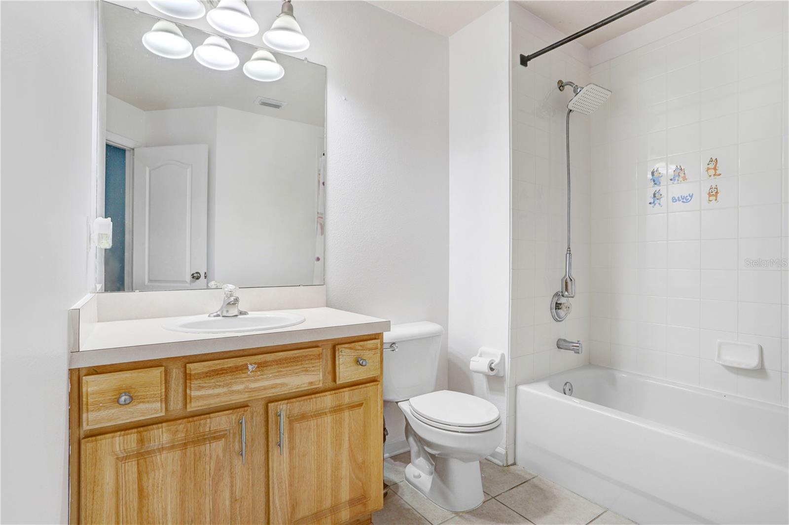 4986 Pond Ridge Dr Property Photo 18