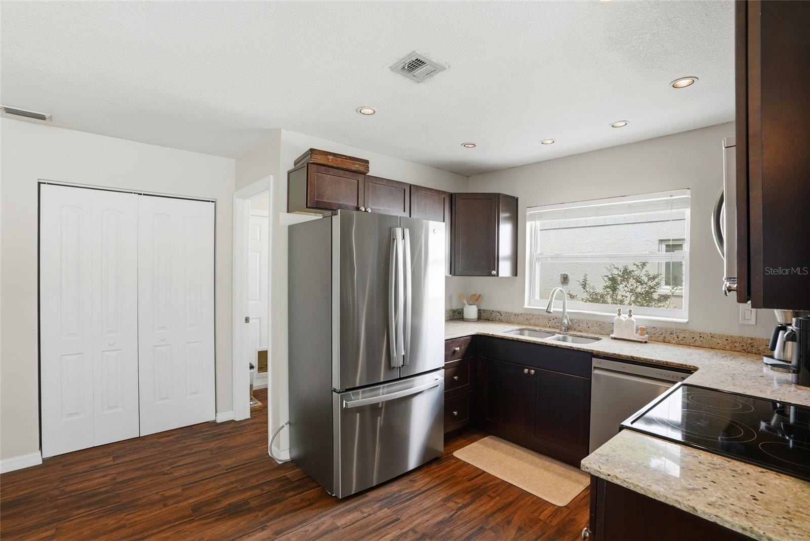 8405 Somerset Dr Property Photo 17