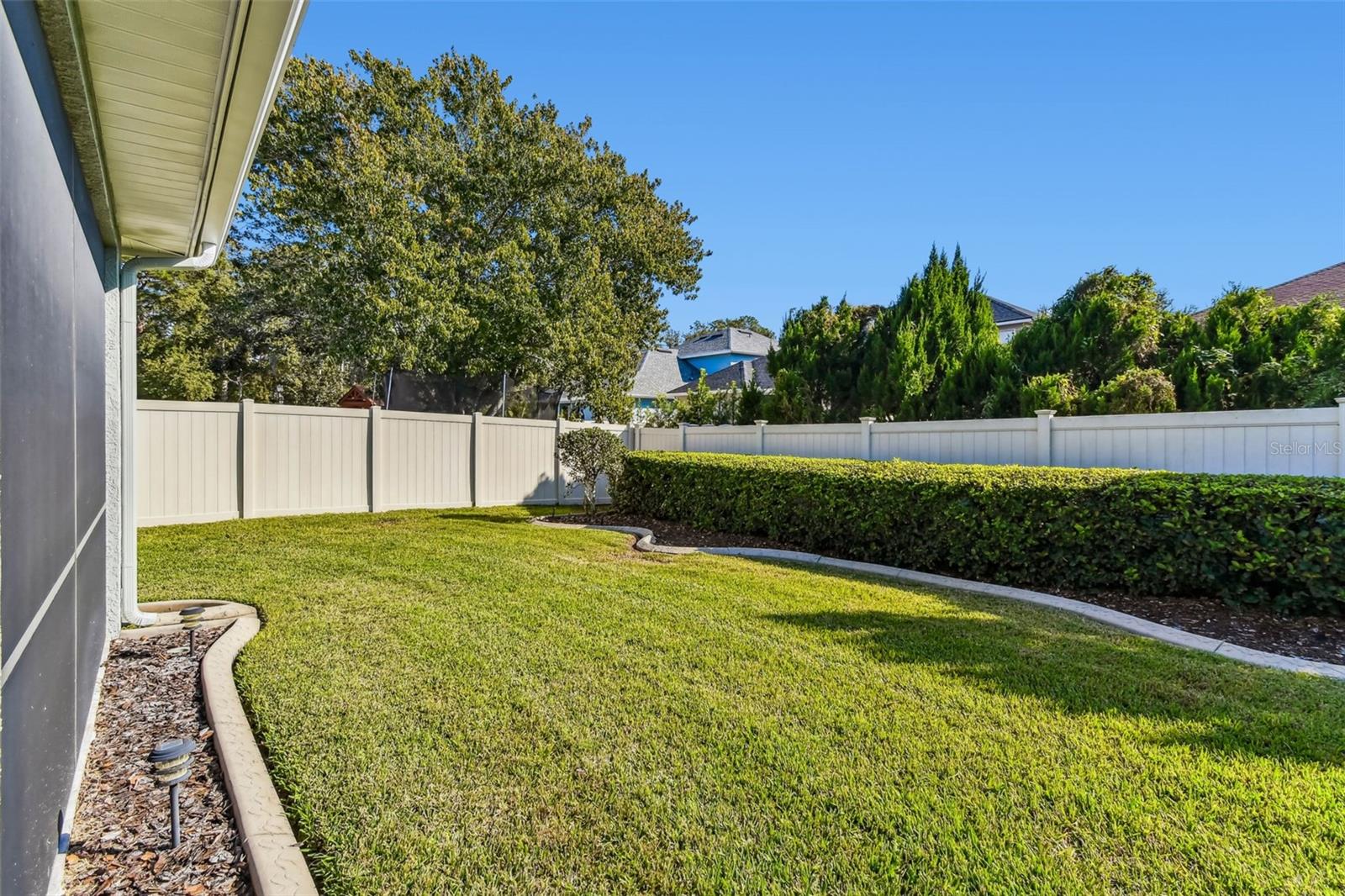 21753 Garden Walk Loop Property Photo 35