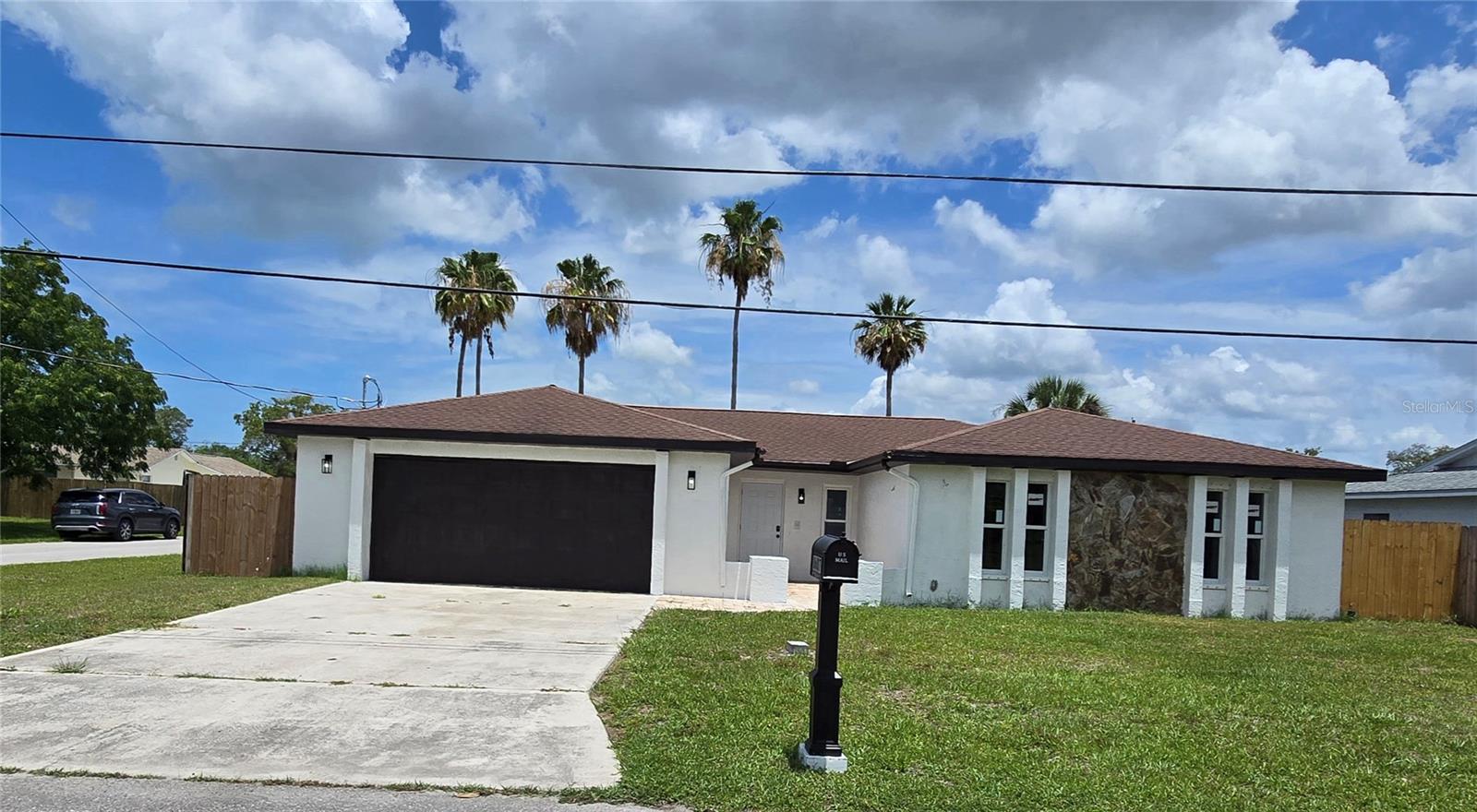 8607 Longboat Ln Property Photo 1