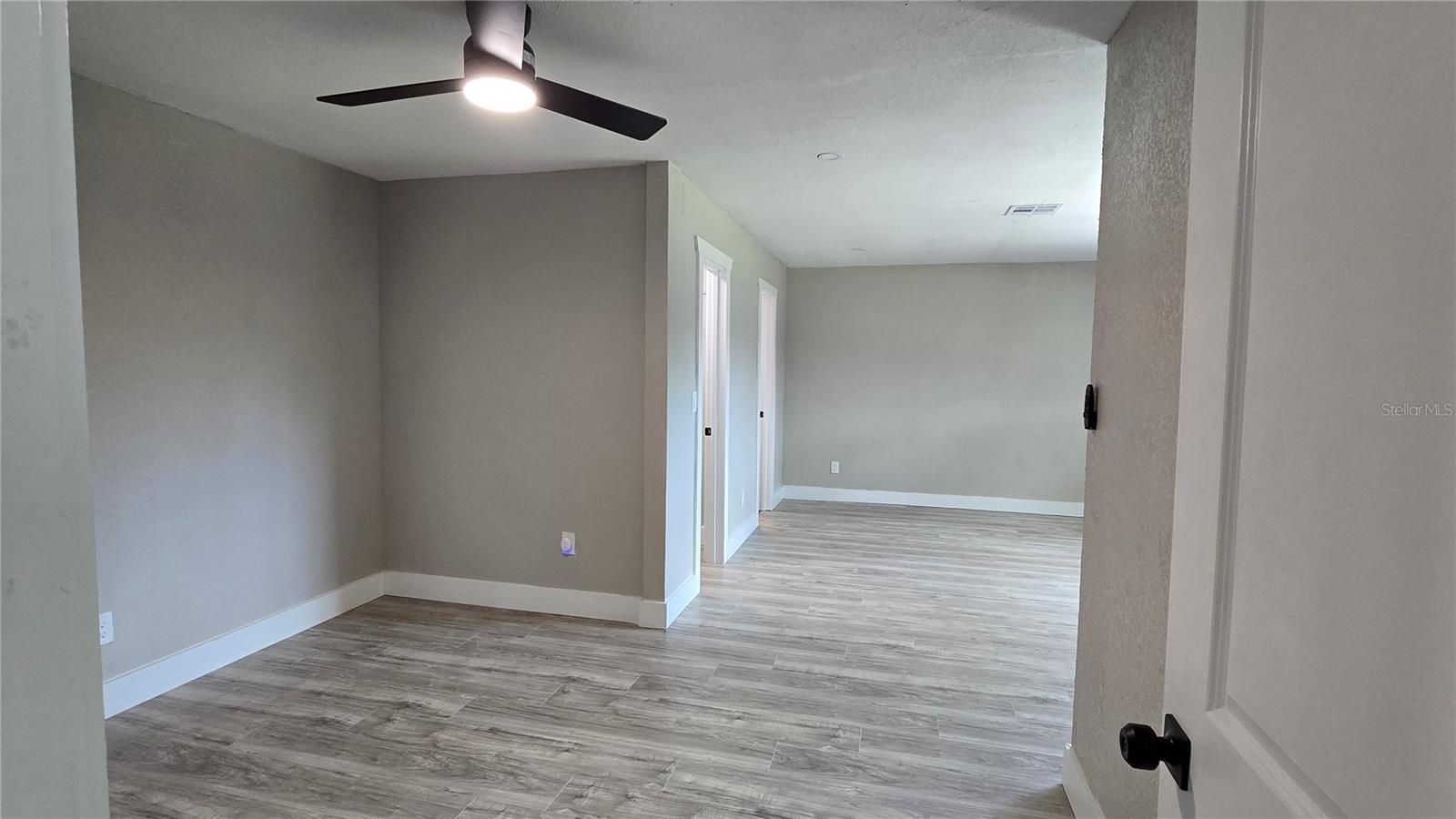 8607 Longboat Ln Property Photo 10