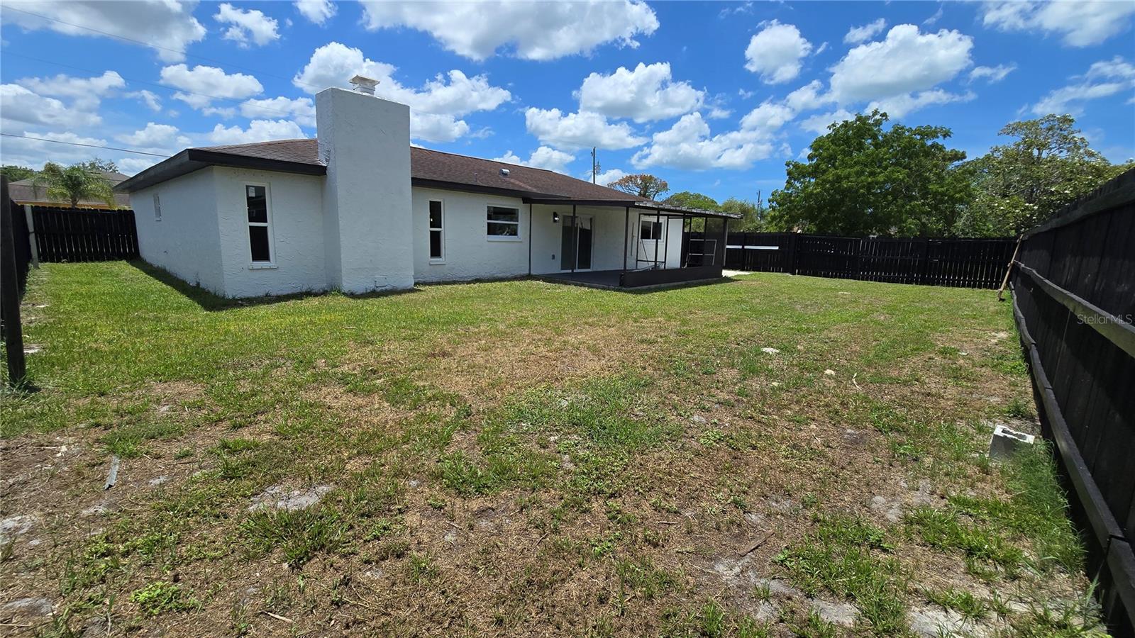 8607 Longboat Ln Property Photo 23