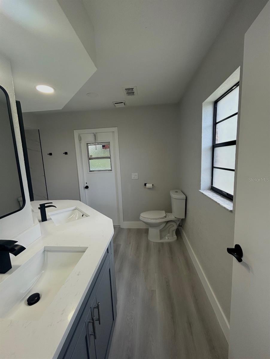 11189 Linden Dr Property Photo 14