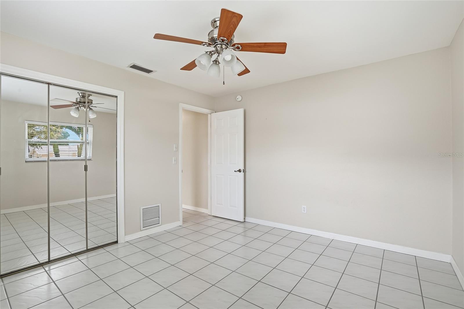 14161 Hetrick Cir N Property Photo 33