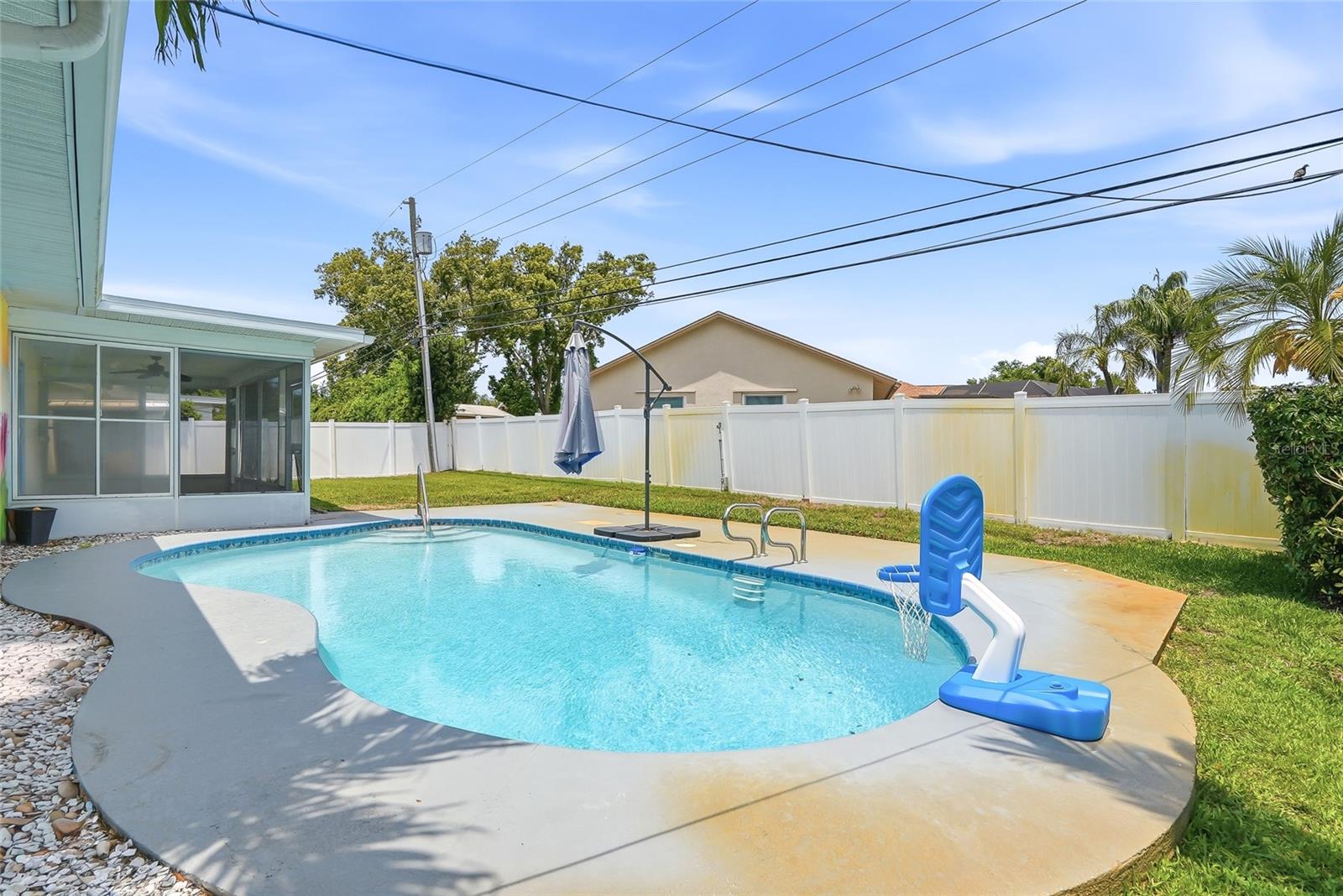 14161 Hetrick Cir N Property Photo 43