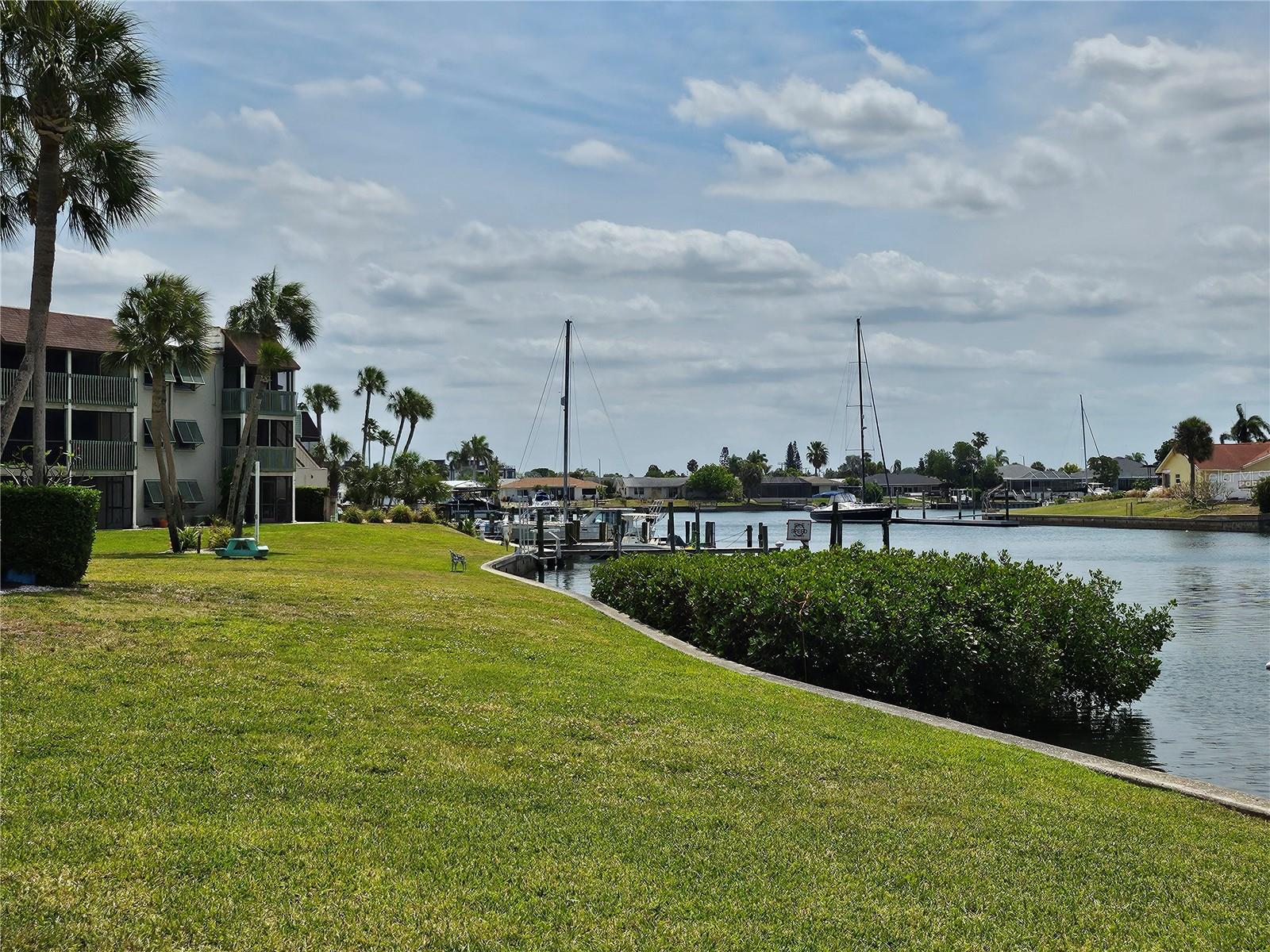 1028 Apollo Beach Blvd #19 Property Photo 24