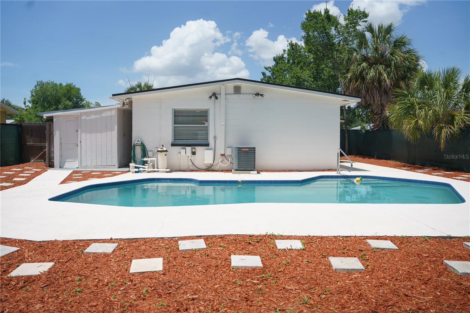 6552 S West Shore Cir Property Photo 2