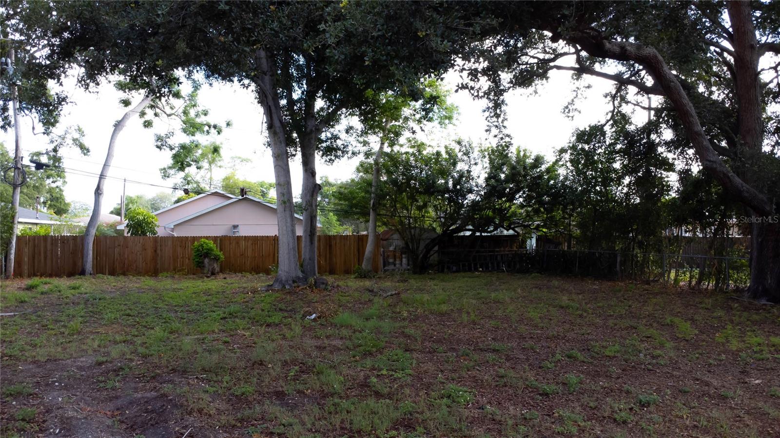 1310 Browning St Property Photo 9