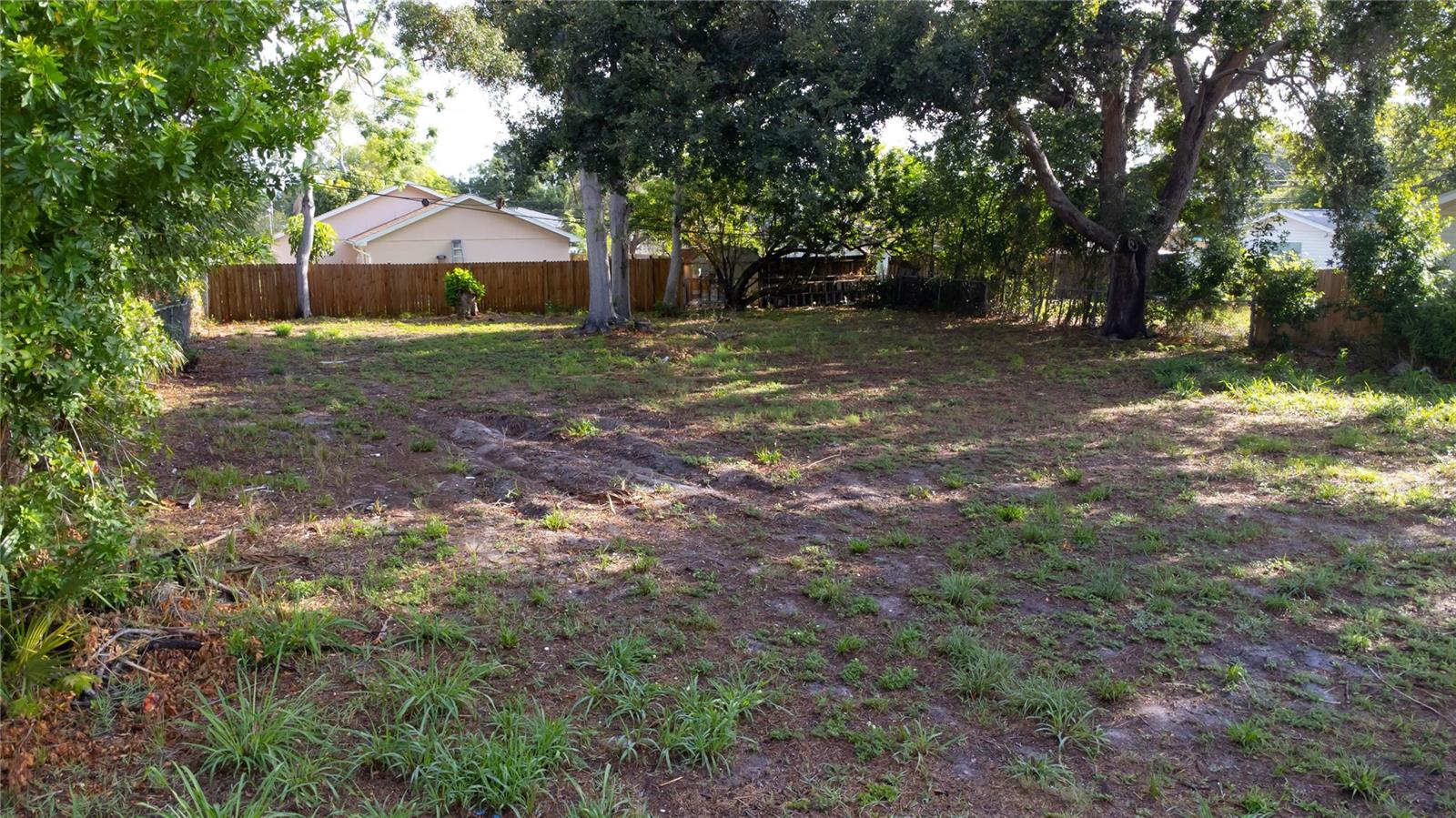 1310 Browning St Property Photo 10