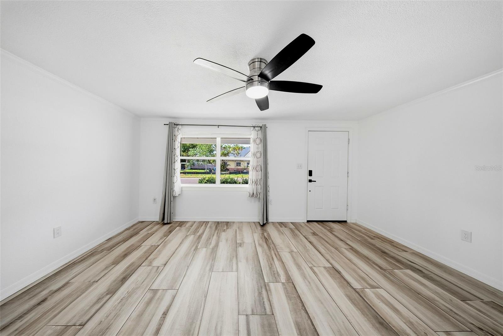 1565 Connecticut Ave Ne Property Photo 5