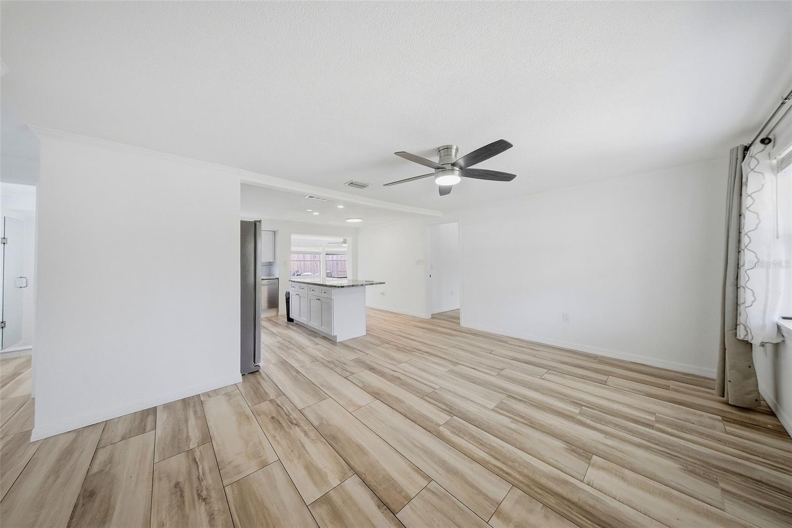 1565 Connecticut Ave Ne Property Photo 7