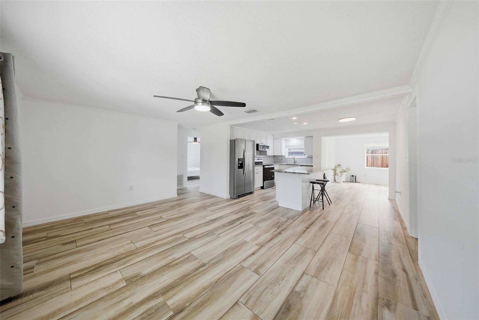 1565 Connecticut Ave Ne Property Photo 8