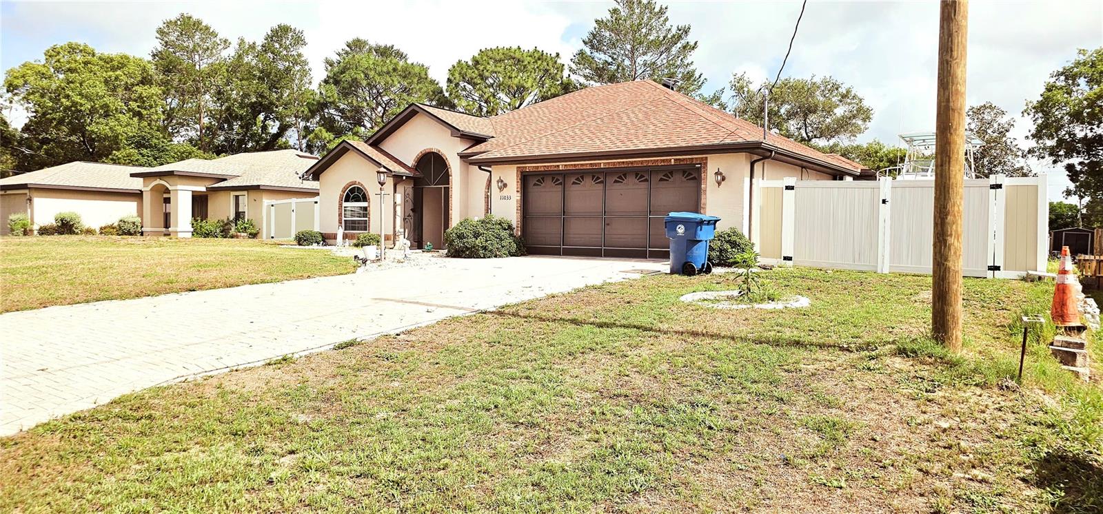 11033 Claymore St Property Photo 3