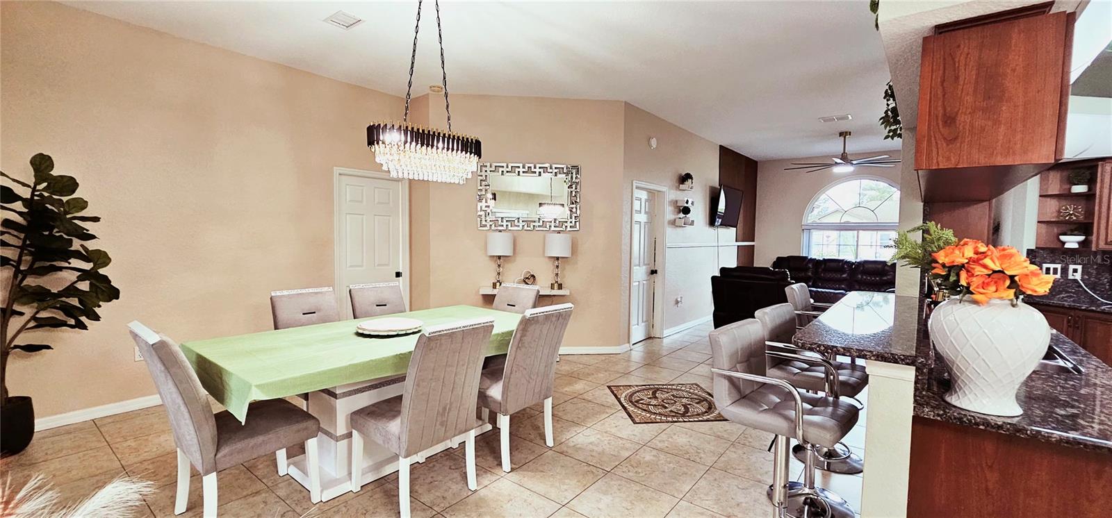 11033 Claymore St Property Photo 13