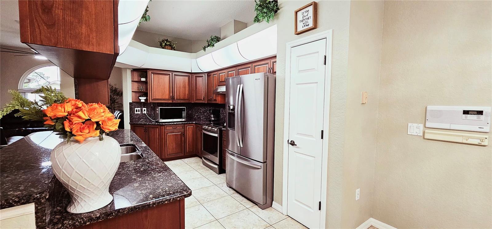 11033 Claymore St Property Photo 16