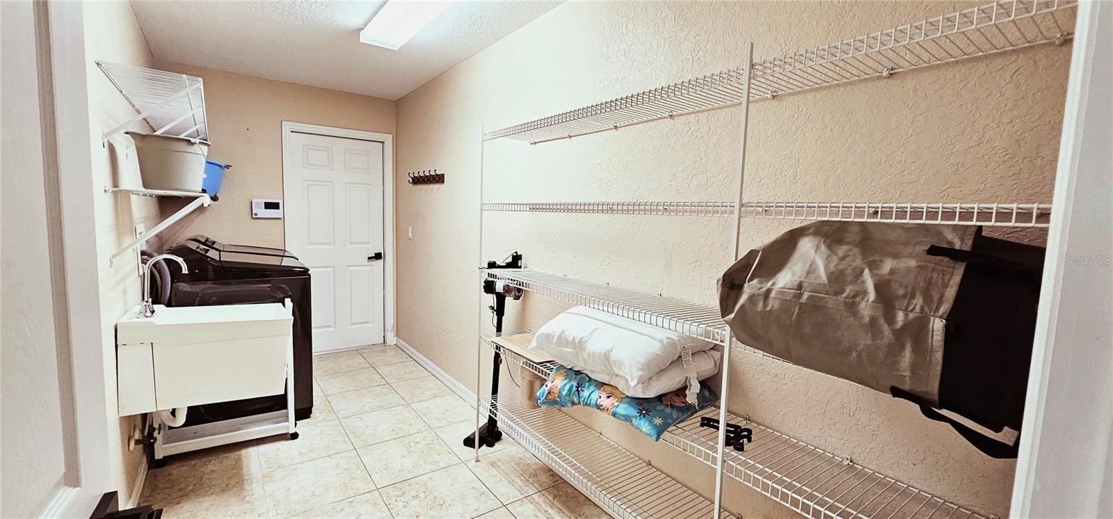 11033 Claymore St Property Photo 31