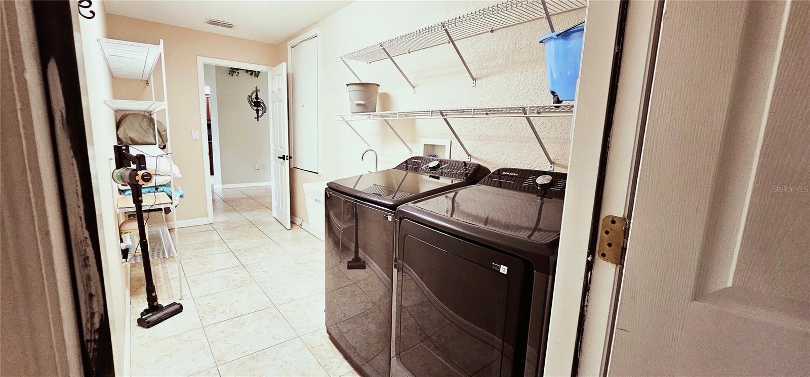 11033 Claymore St Property Photo 32