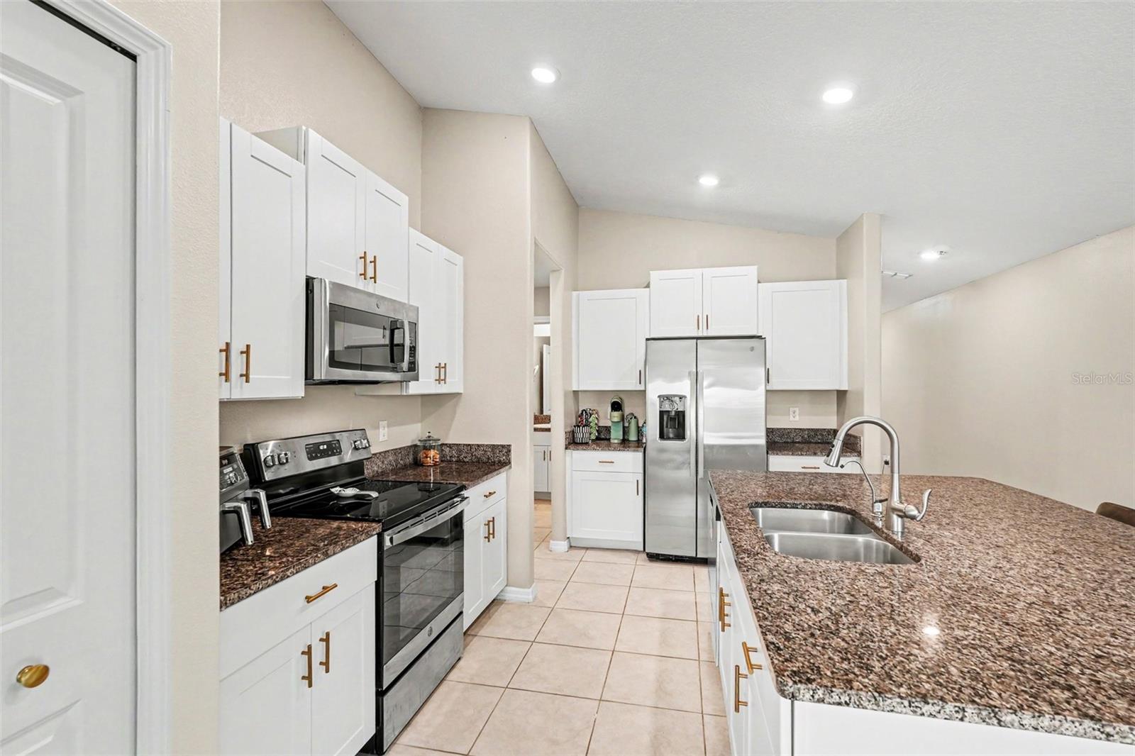 31536 Barrel Wave Way Property Photo 10