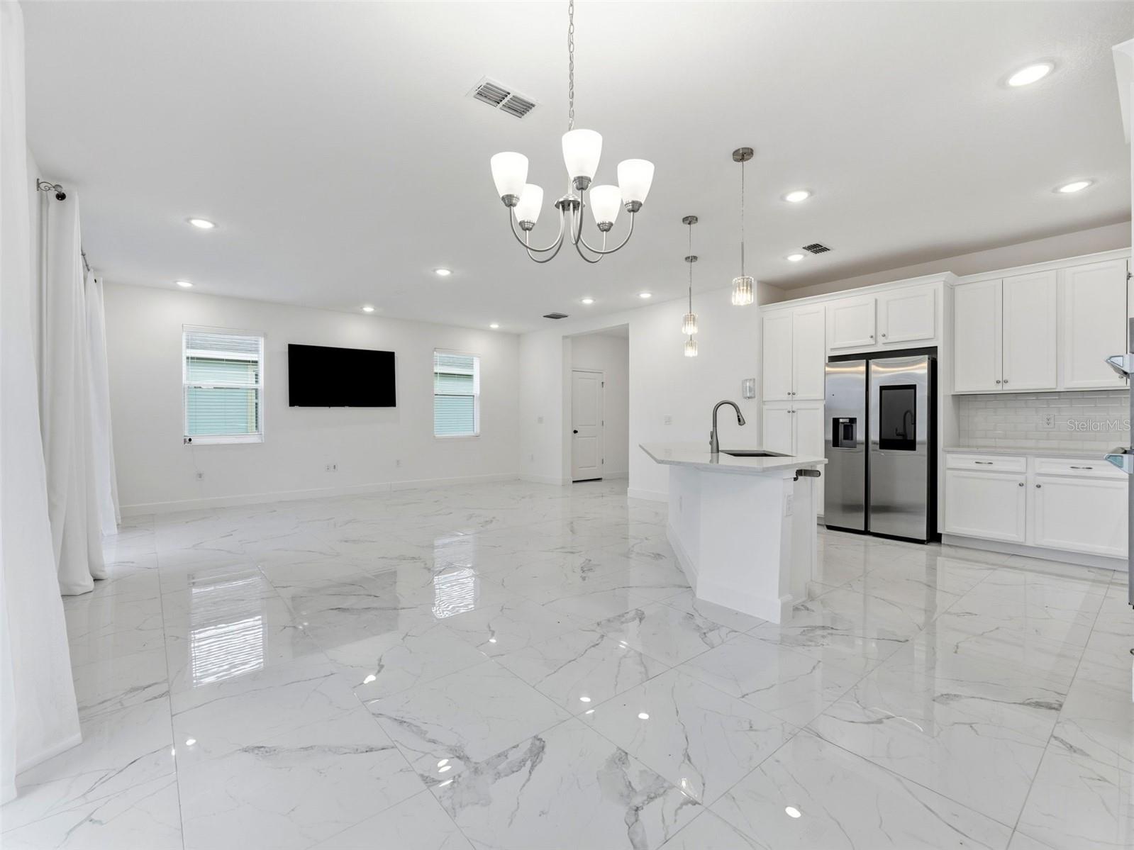 5232 Wishing Arch Dr Property Photo 4