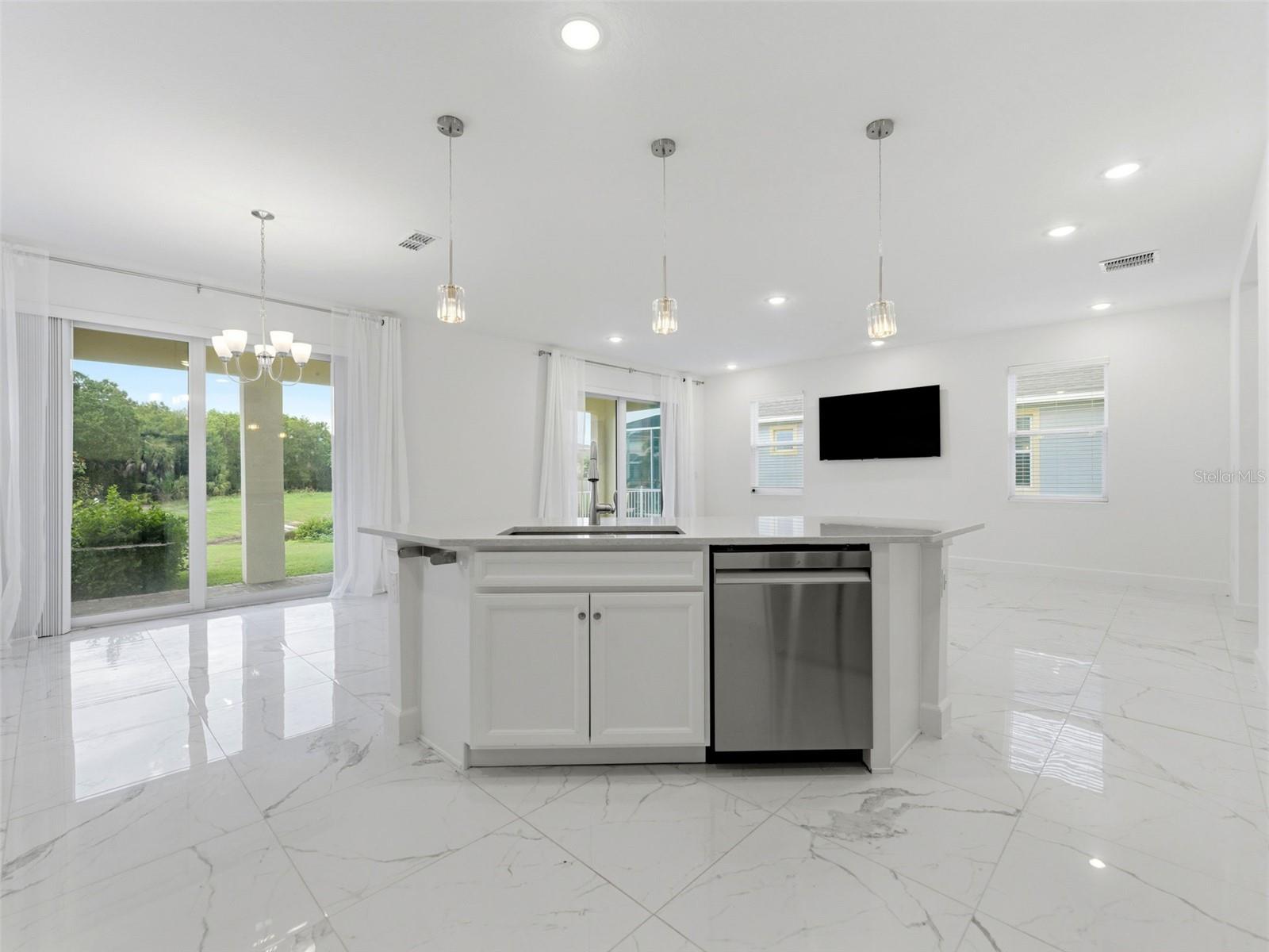 5232 Wishing Arch Dr Property Photo 8