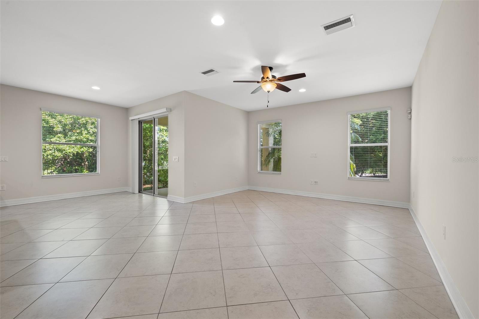 4424 Vermillion Sky Dr Property Photo 30