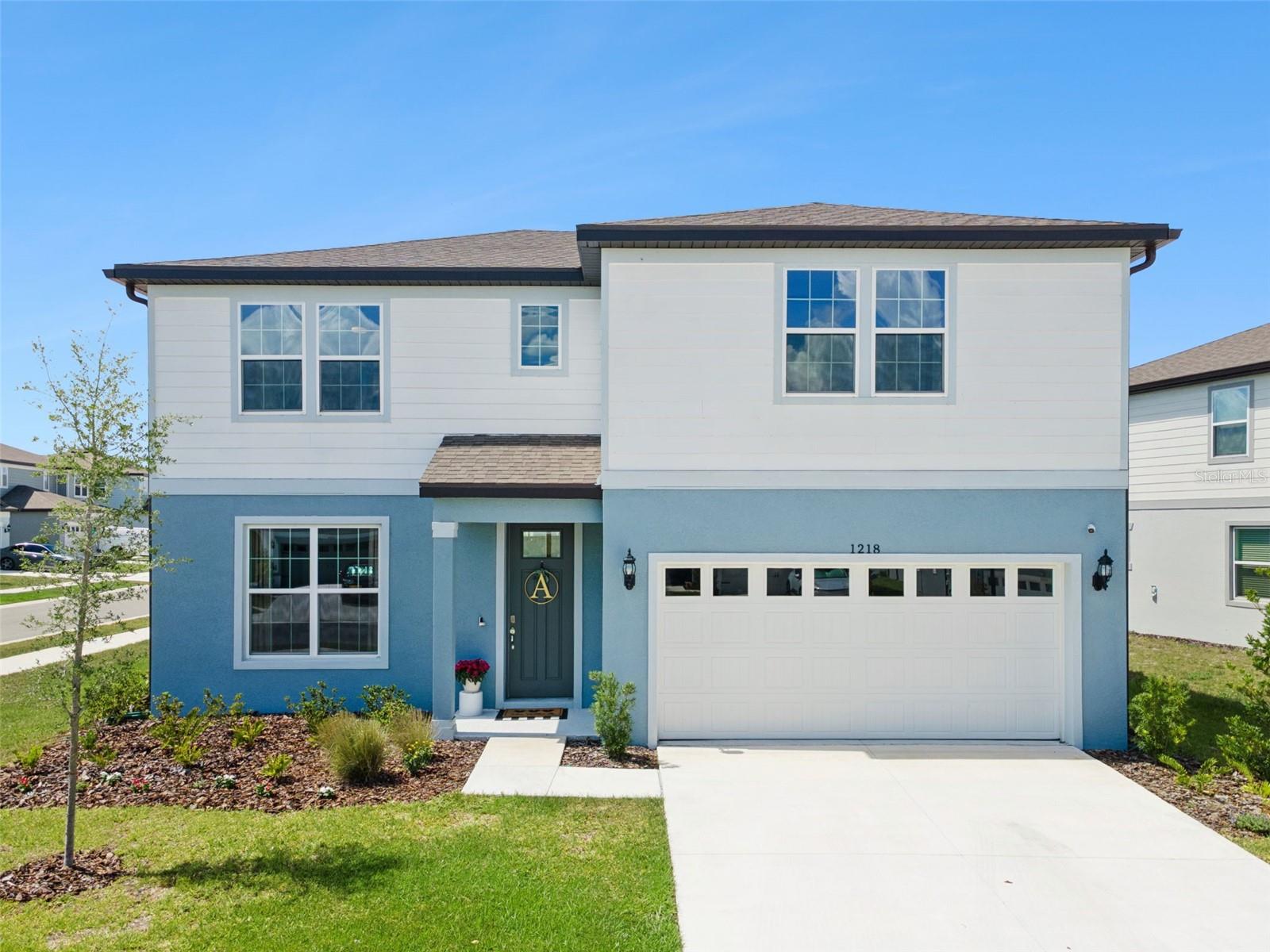 1218 Lakeridge Way Property Photo 1