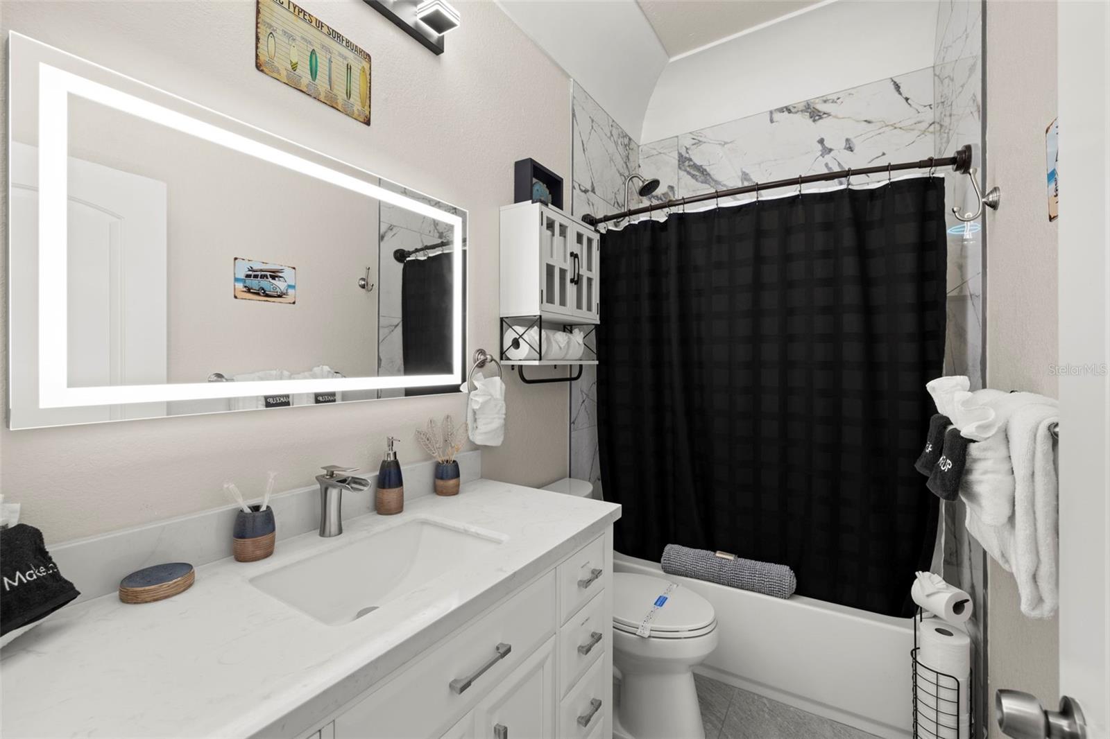 2526 W Union St Property Photo 14