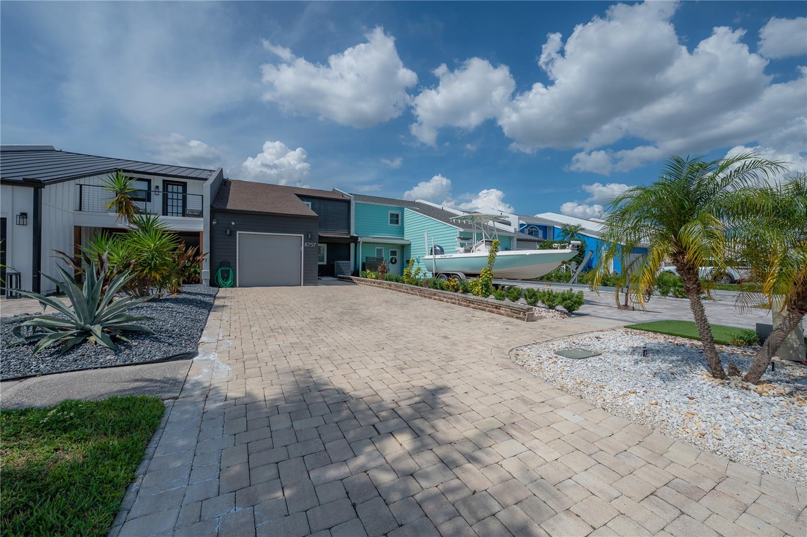 8757 Bay Pointe Dr Property Photo 59