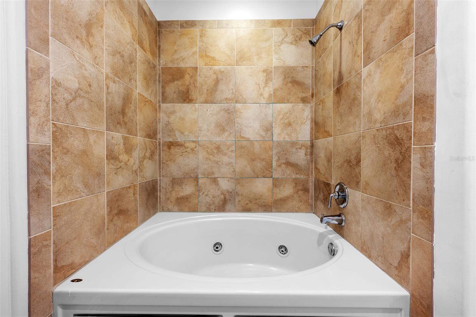 509 W Bay St #305 Property Photo 36