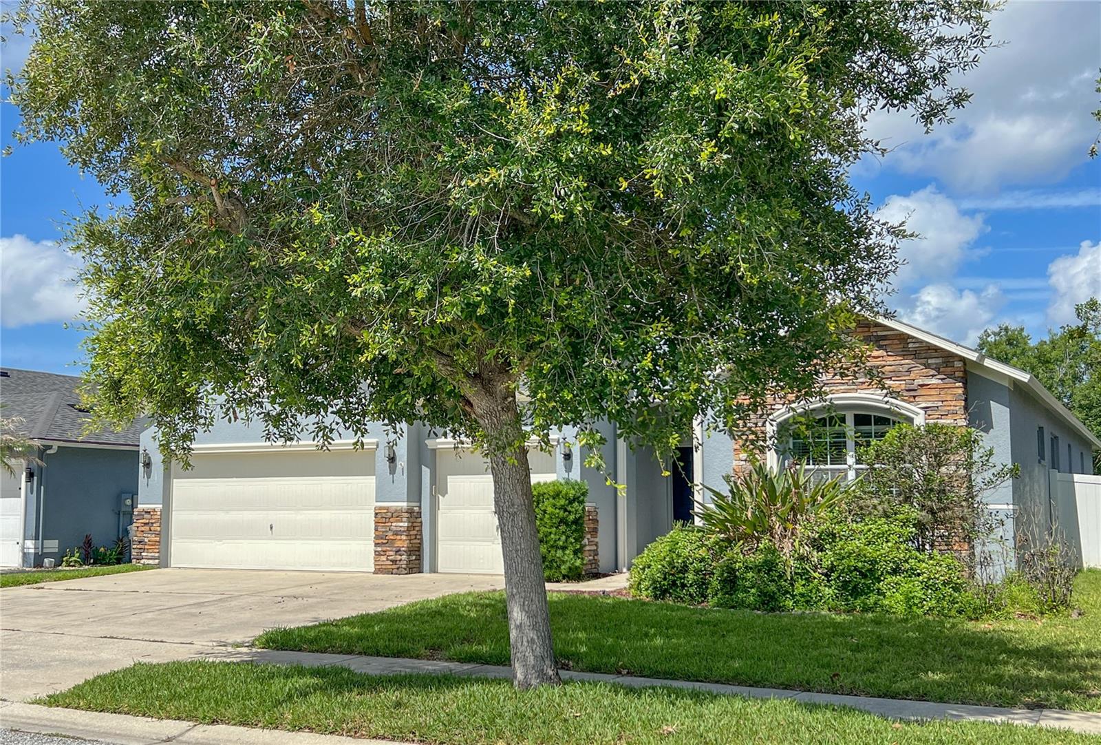 6906 Boulder Run Loop Property Photo 4
