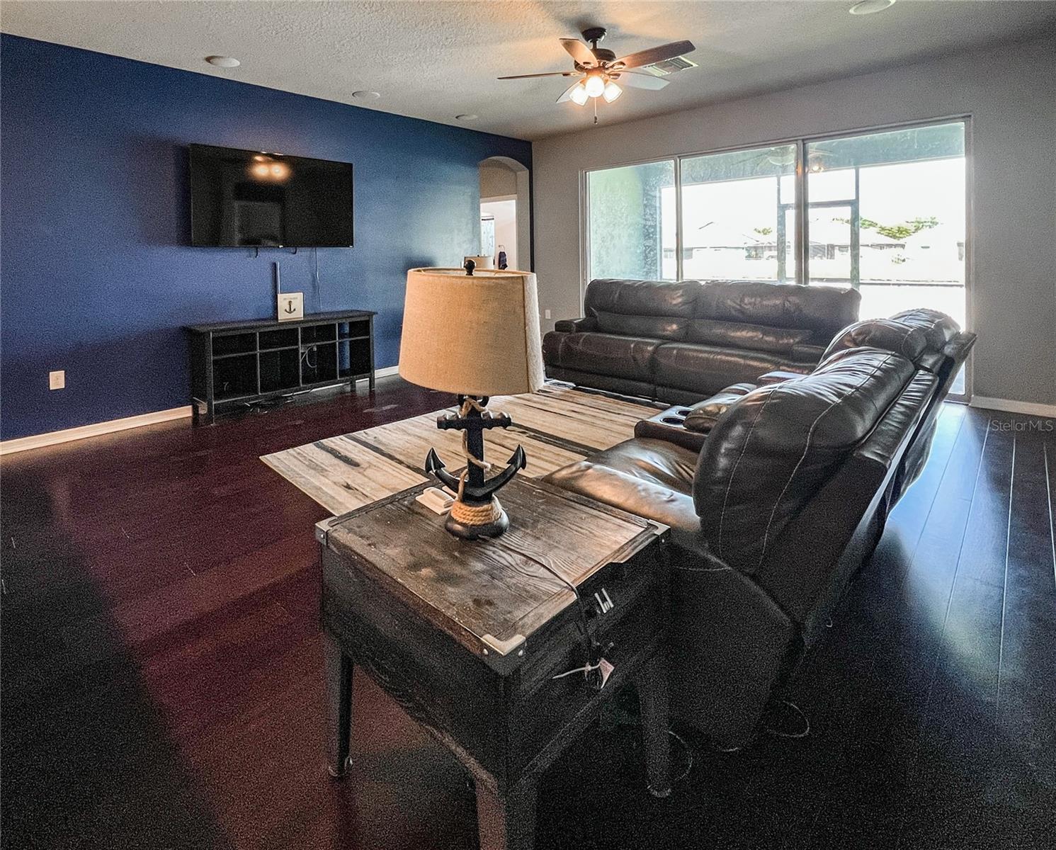 6906 Boulder Run Loop Property Photo 6
