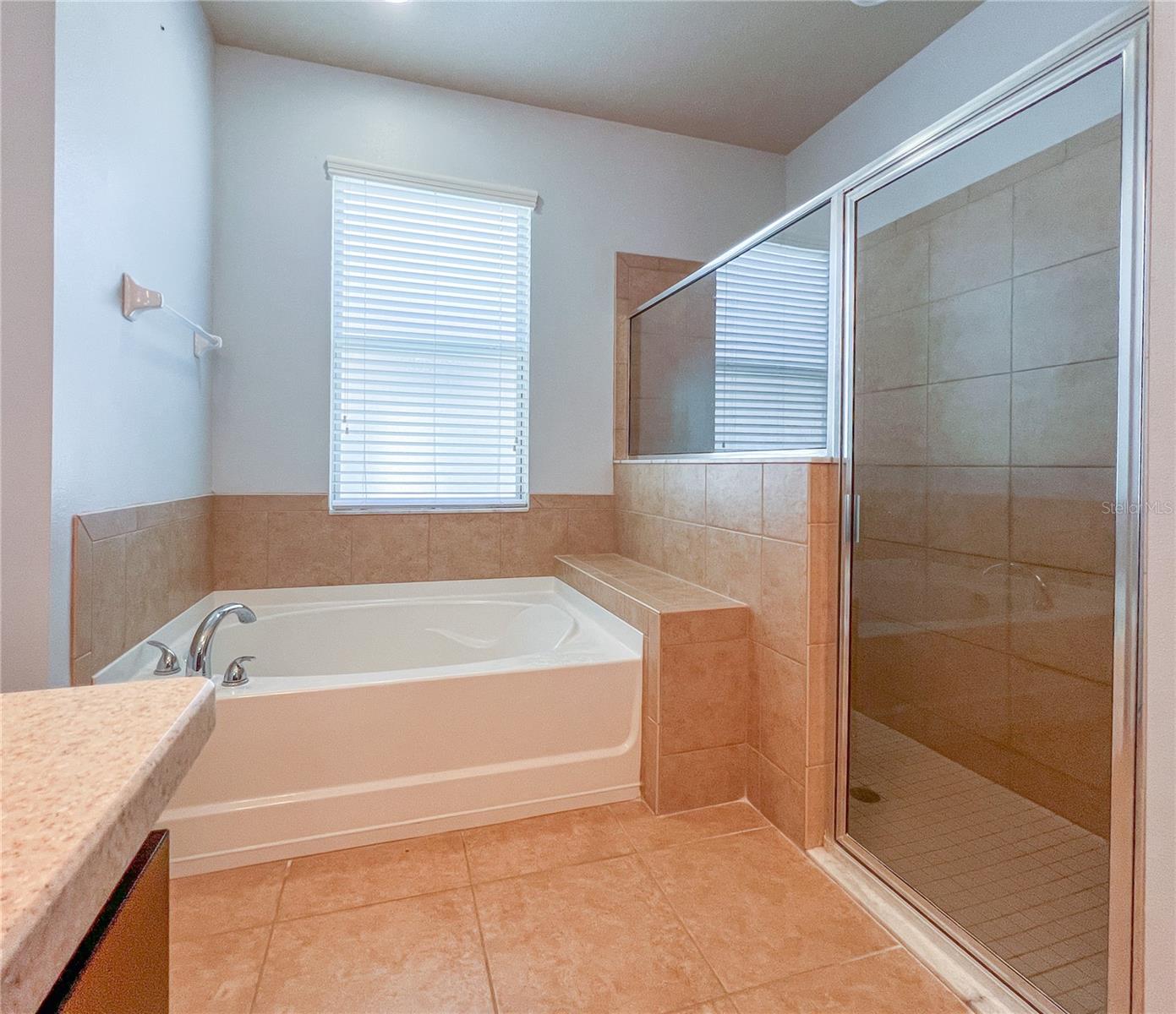 6906 Boulder Run Loop Property Photo 18