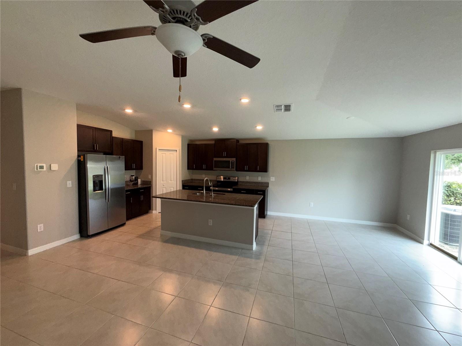 13204 Great Plains Dr Property Photo 10