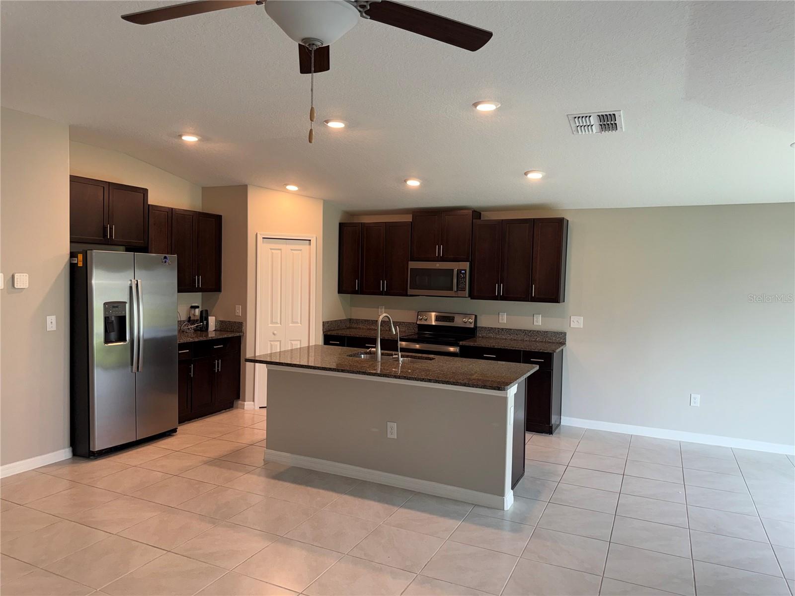 13204 Great Plains Dr Property Photo 11